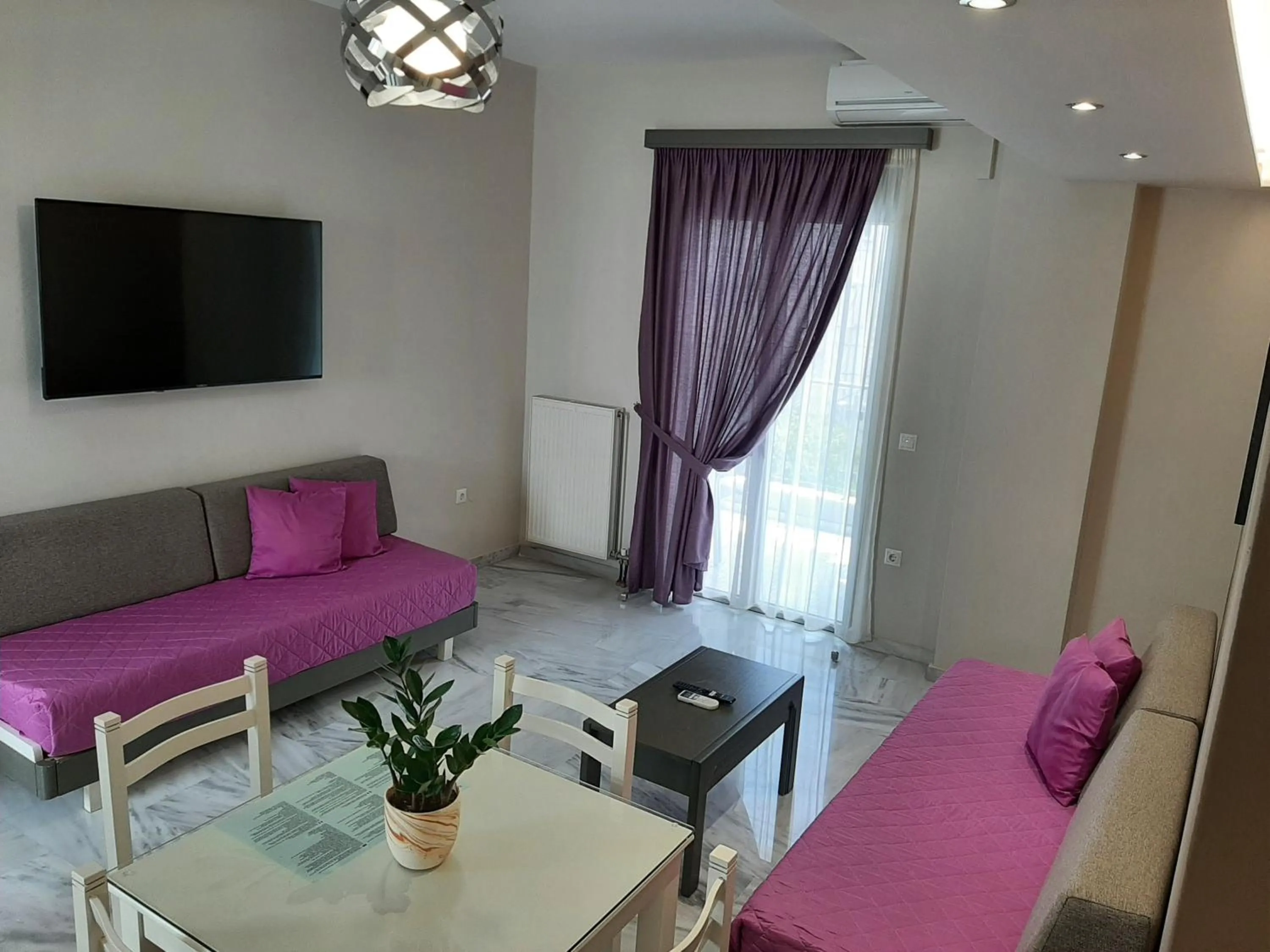 TV and multimedia, Bed in Vesperi Studios & Apartments