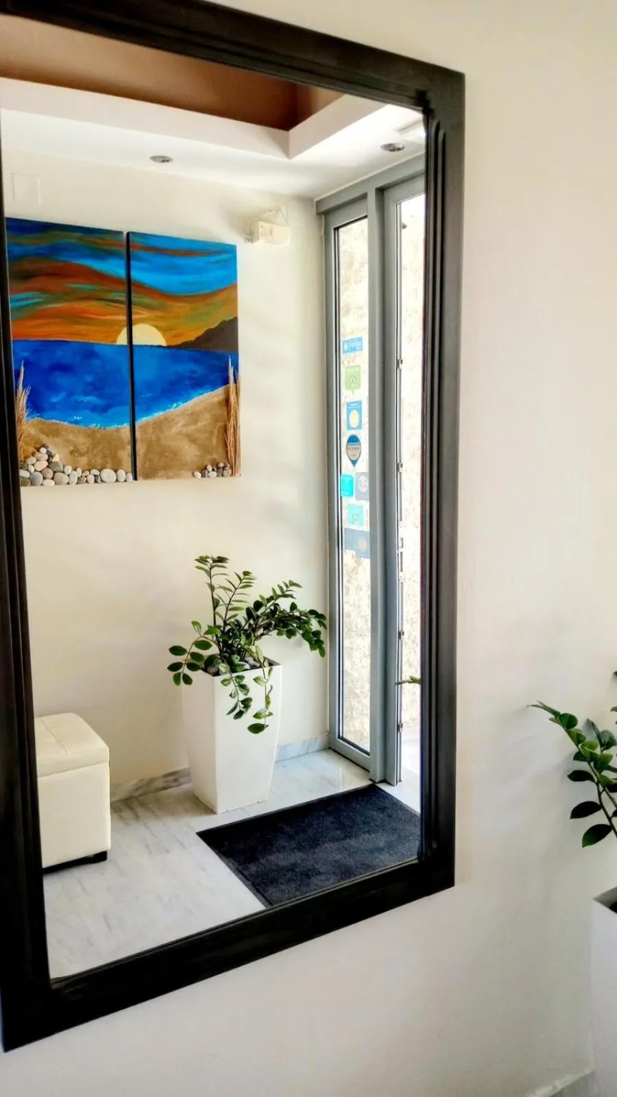 Decorative detail in Vesperi Studios & Apartments