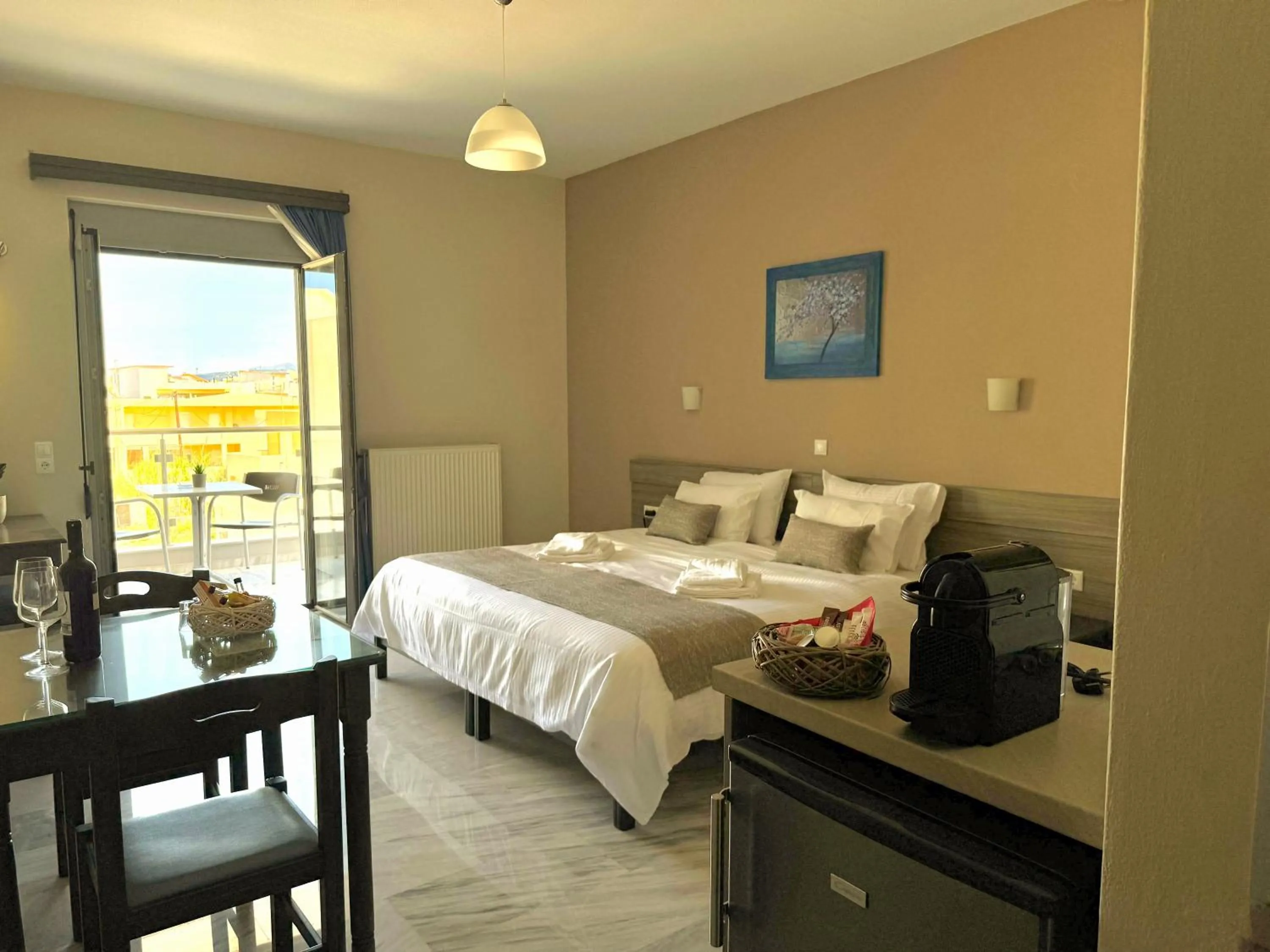 Bed in Vesperi Studios & Apartments