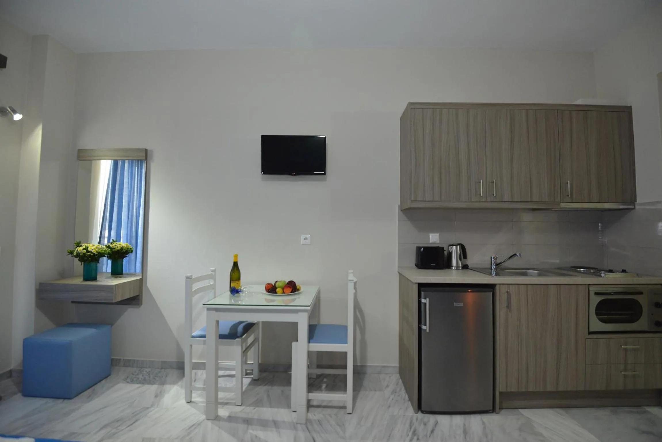 TV and multimedia in Vesperi Studios & Apartments