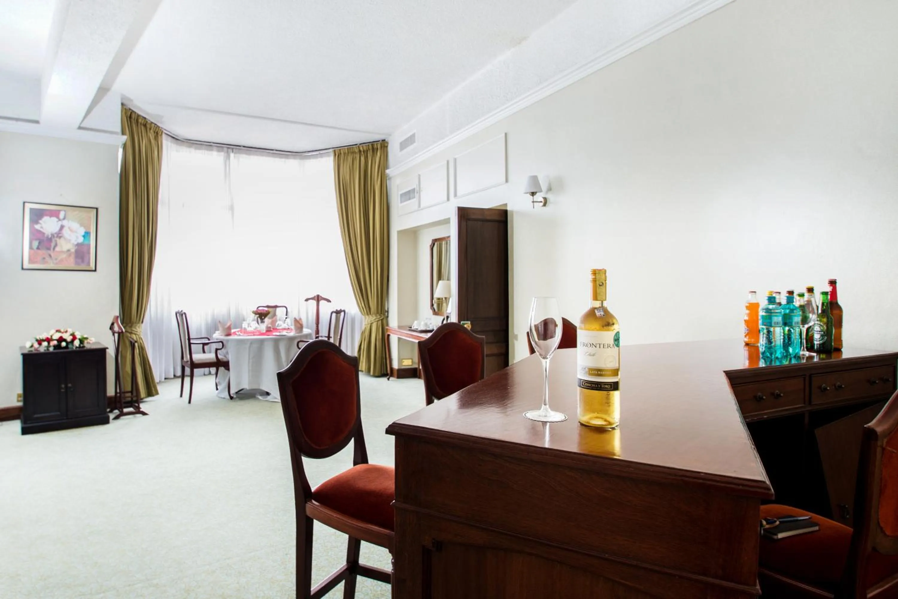 Restaurant/places to eat in Nairobi Safari Club by Swiss-Belhotel