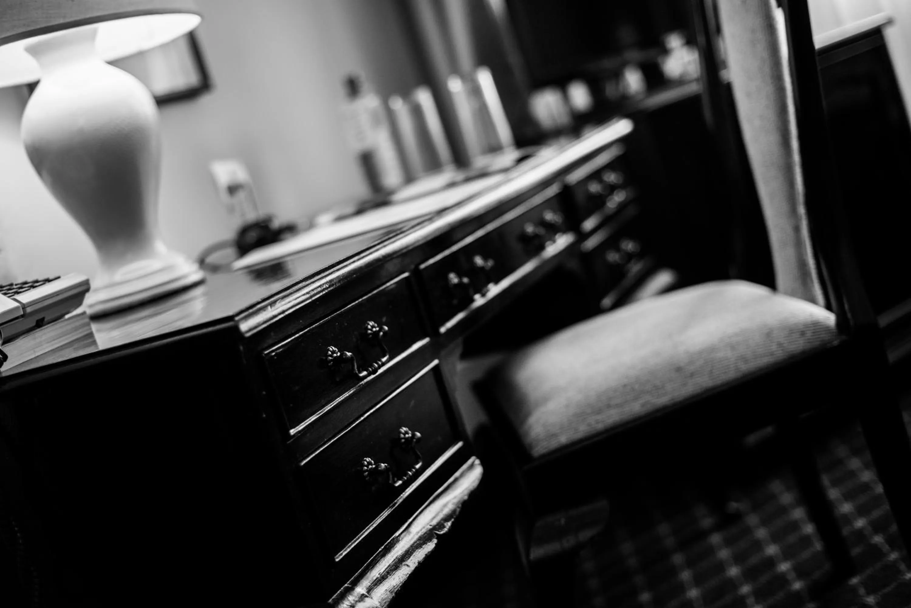 Seating area in Nairobi Safari Club by Swiss-Belhotel