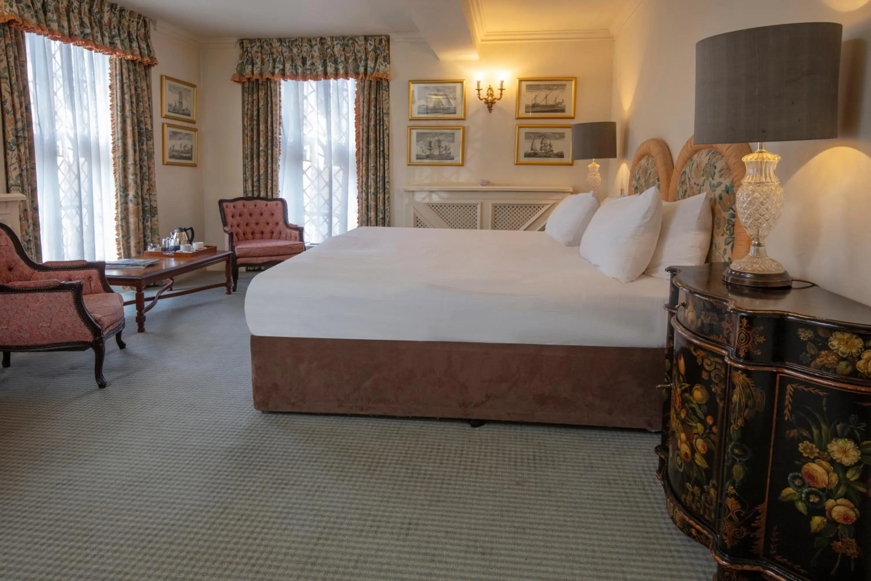 Bed in Crewe Hall Hotel & Spa - Cheshire