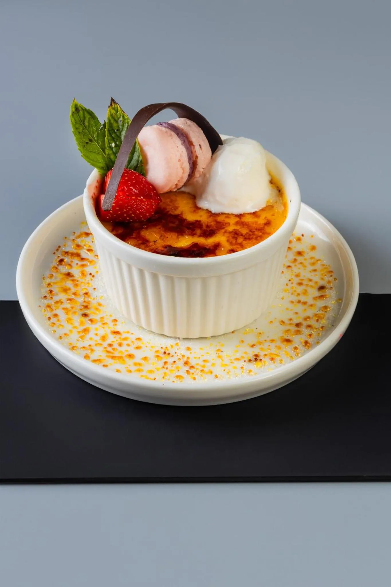 Food and drinks in Motel Heksapolis