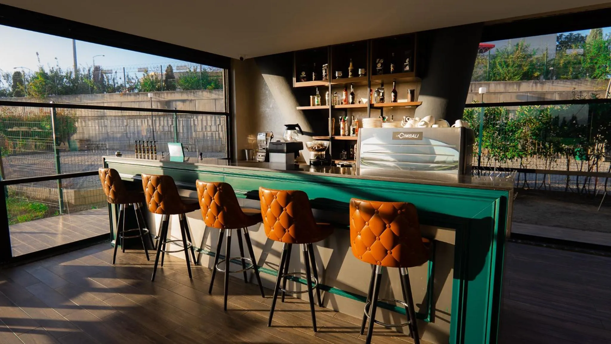 Seating area in Motel Heksapolis