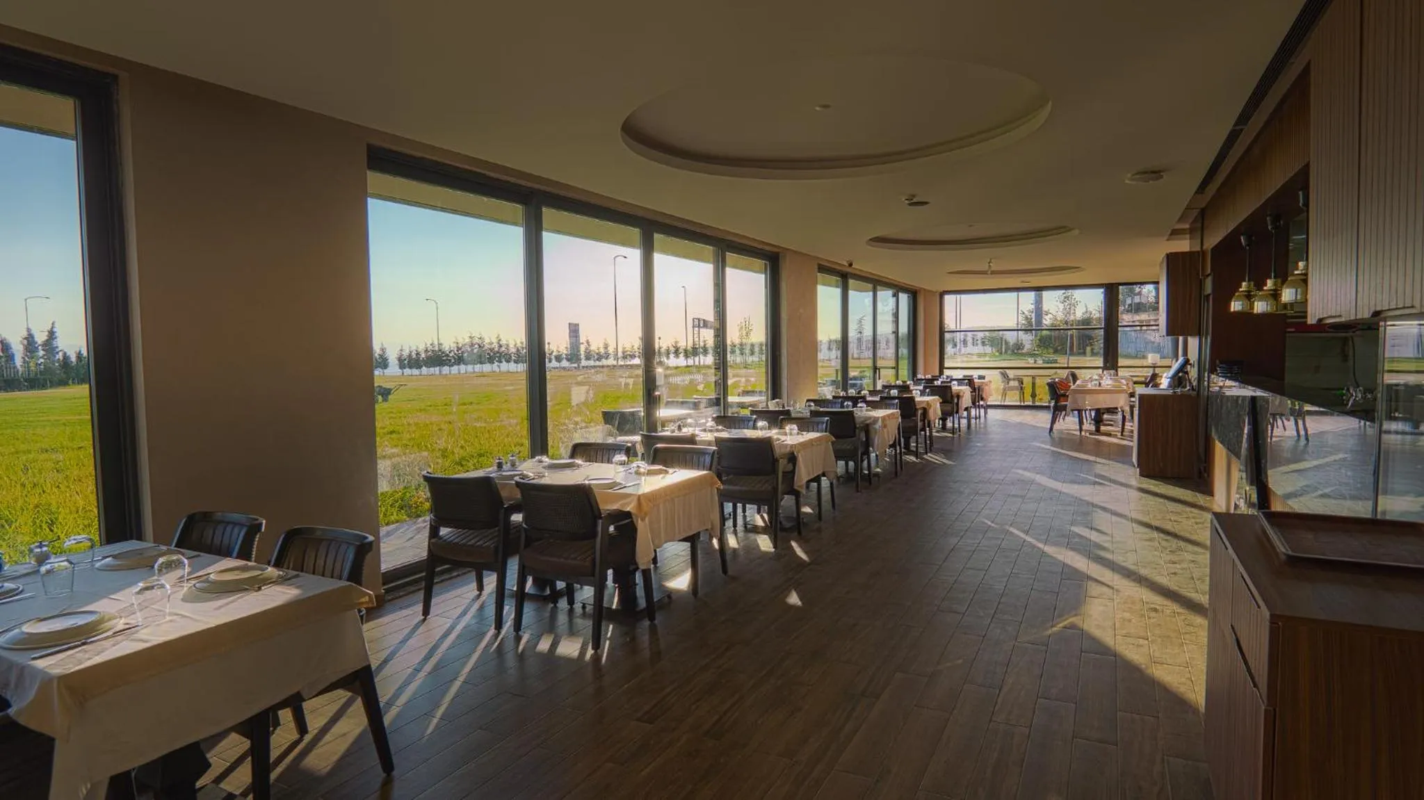 Restaurant/places to eat in Motel Heksapolis