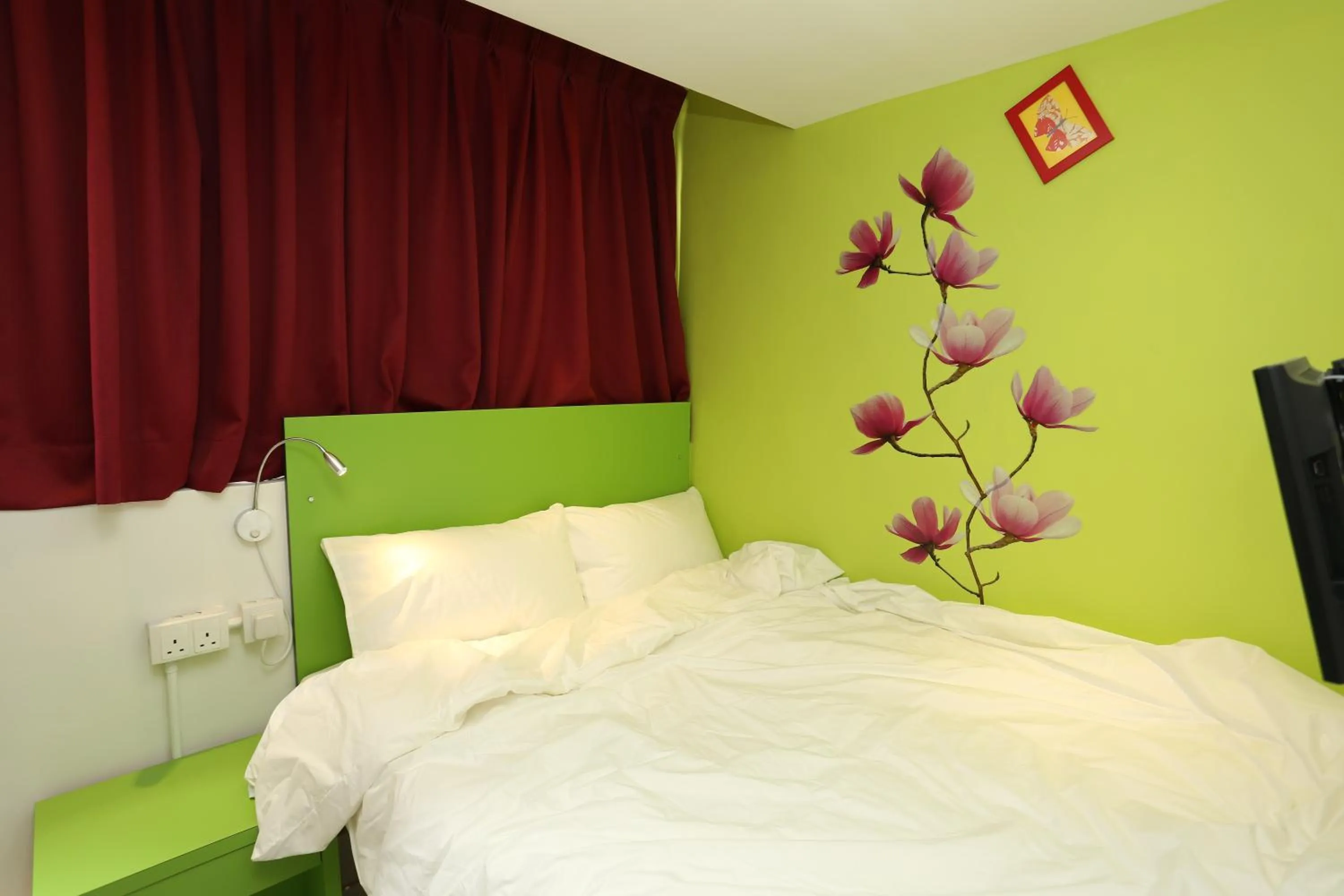 Bedroom in Super Inn