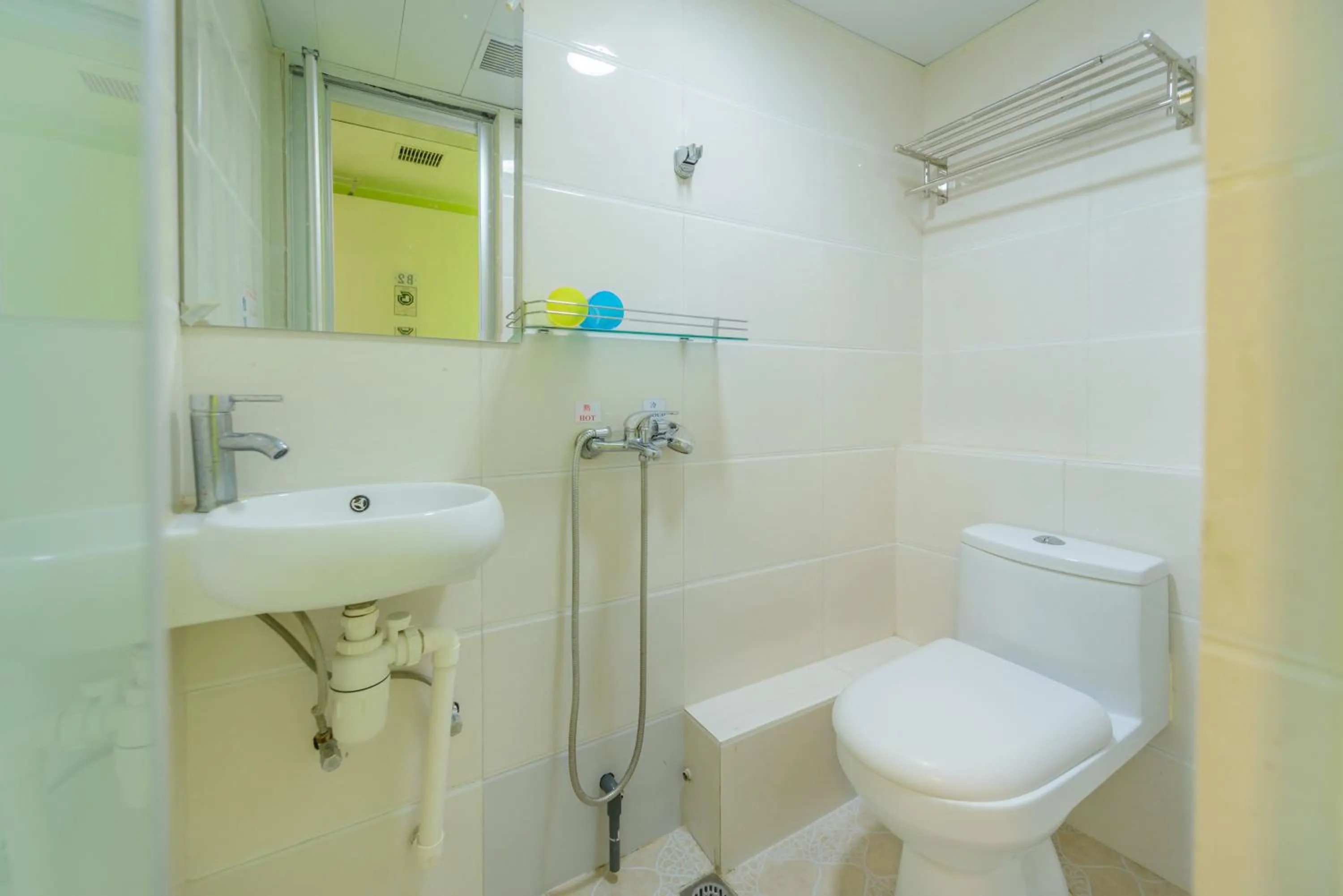 Bathroom in Super Inn