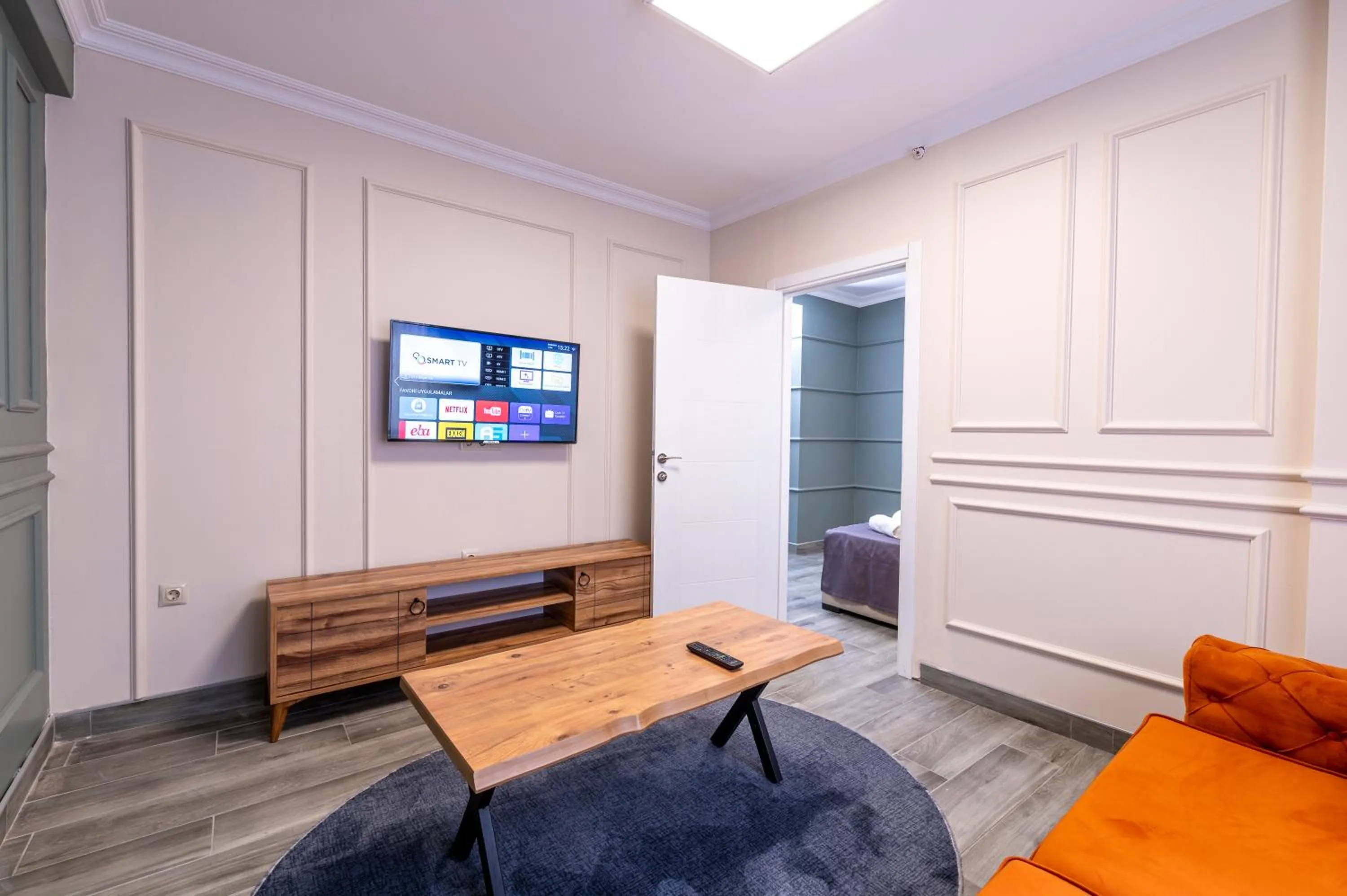 Royal Luxury Hotels Suites