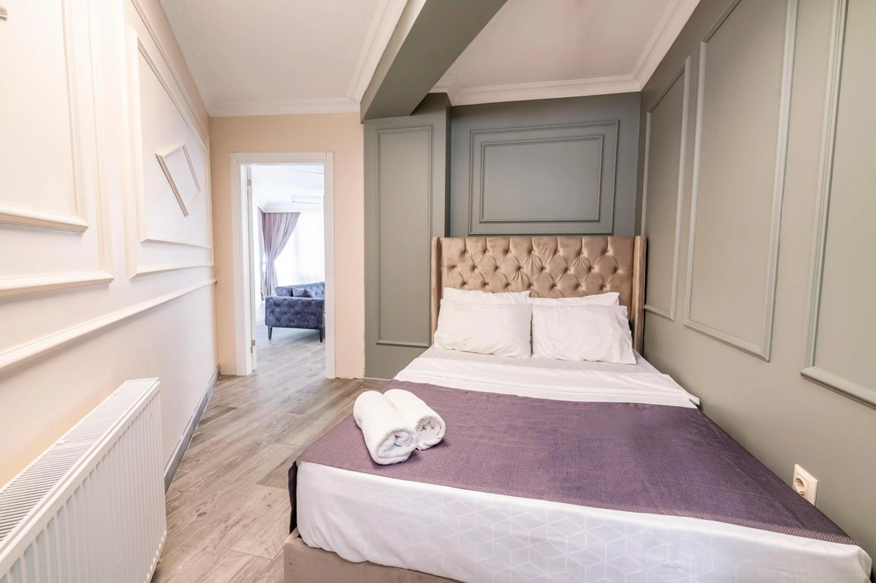 Bed in Royal Luxury Hotels Suites