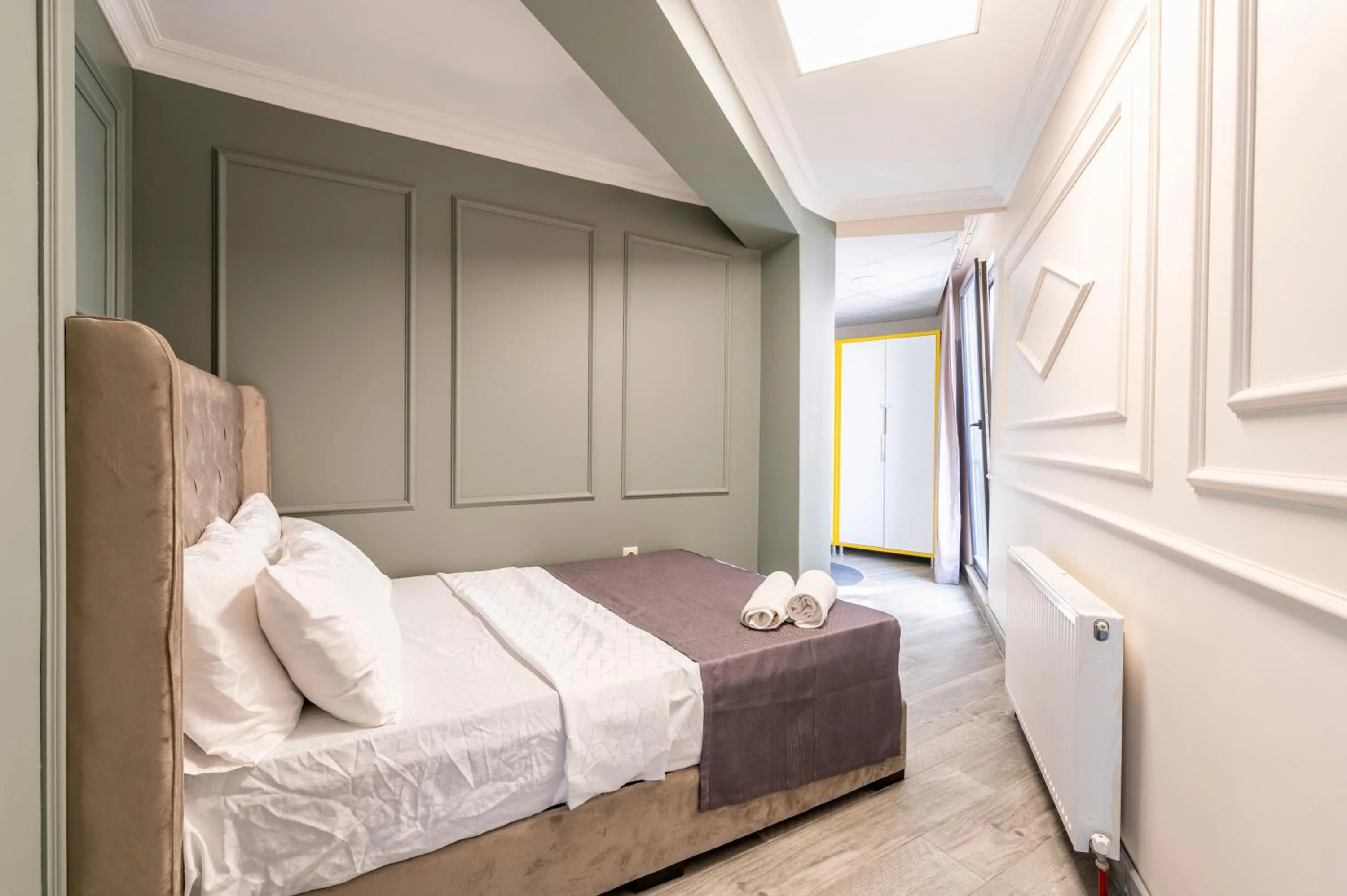 Bed in Royal Luxury Hotels Suites