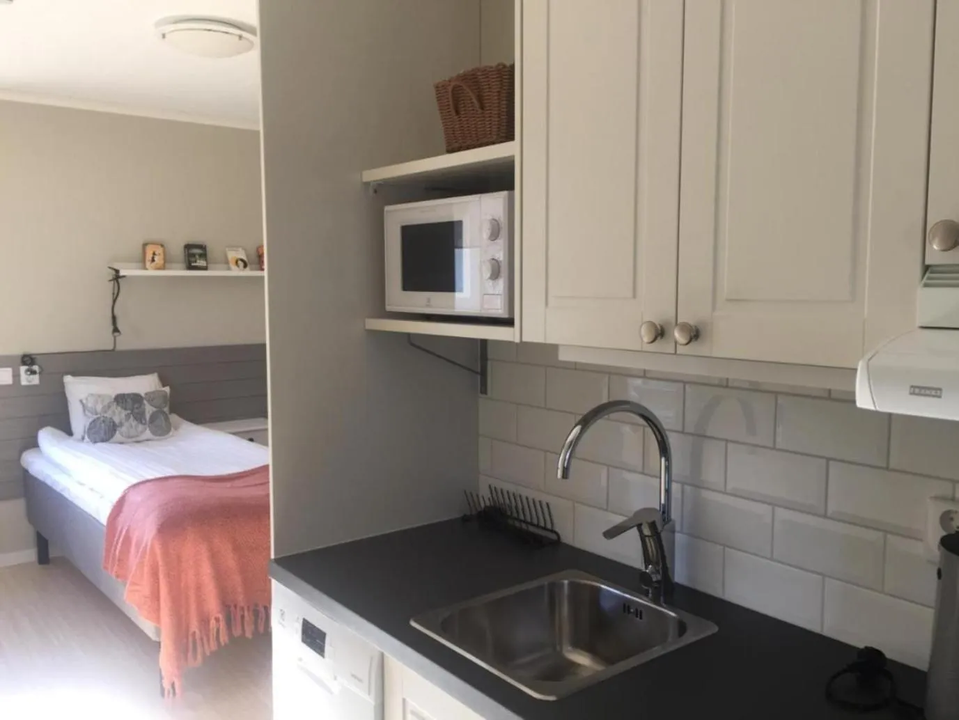 Närebo Gårdshotell & Restaurang