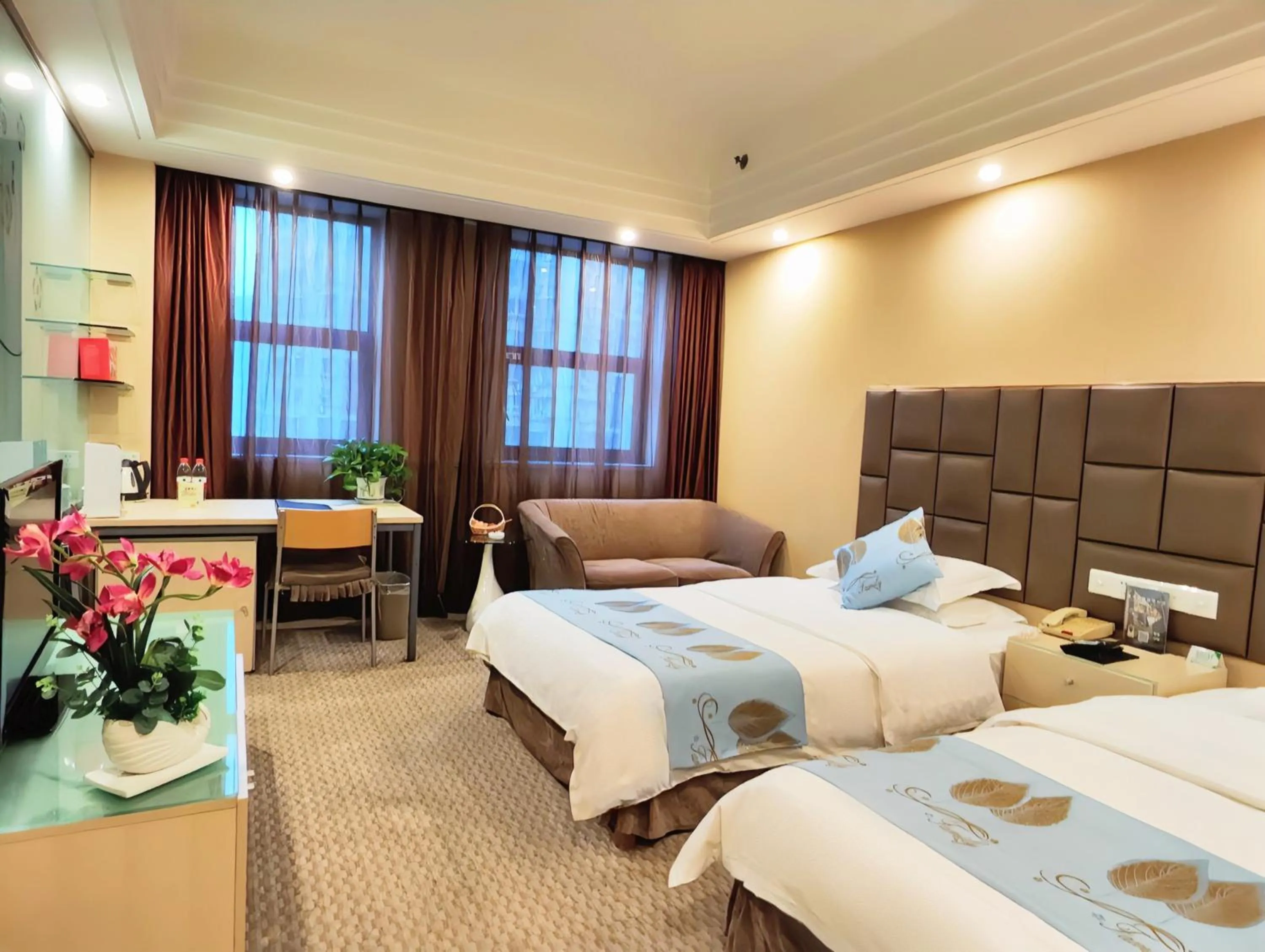 Bed in Chongqing Milky Way Hotel