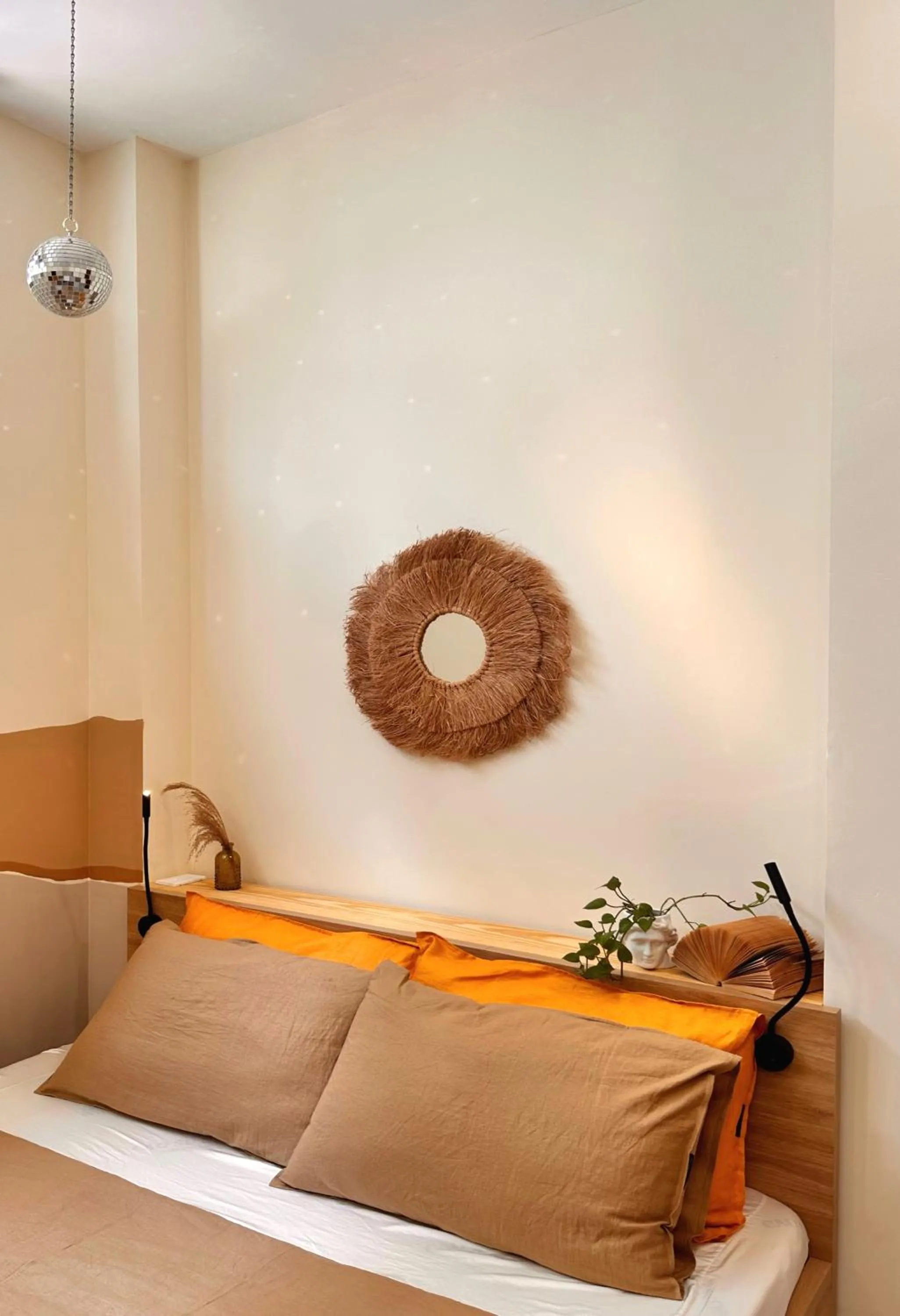 Bed in LalaHouse Spring Apartment - Saigon Center