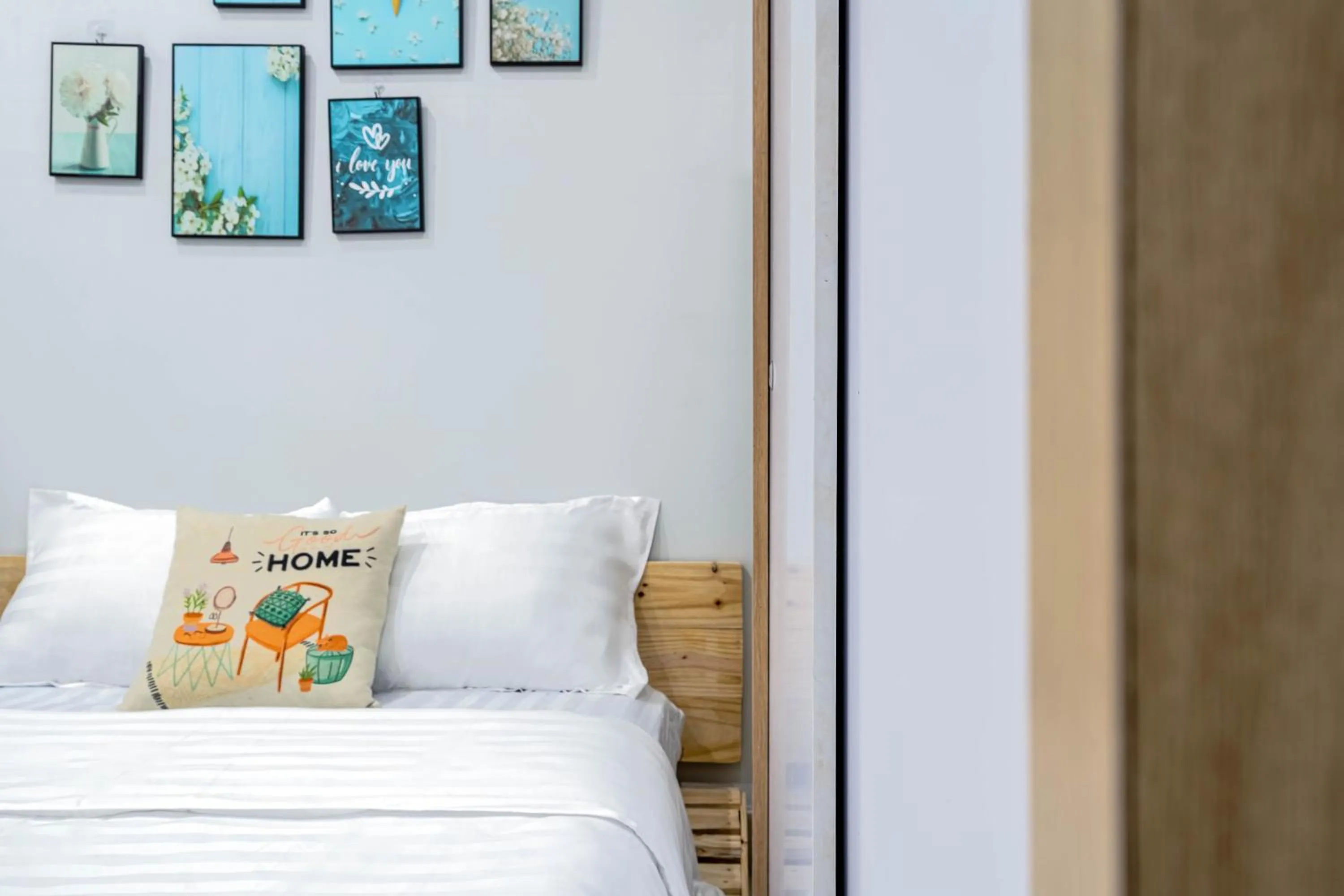 Bed in LalaHouse Spring Apartment - Saigon Center