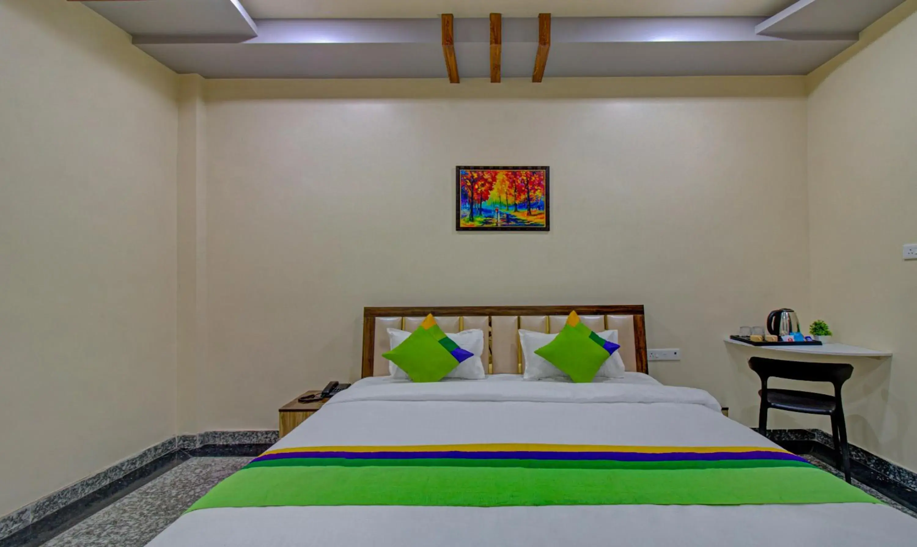 Bedroom, Bed in Treebo Royal, Chandrapur Bedroom, Bed in Treebo Royal, Chandrapur