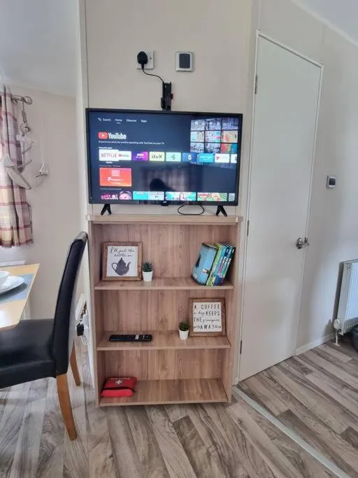 TV and multimedia in Holiday home in Dymchurch - New Beach Holiday Park