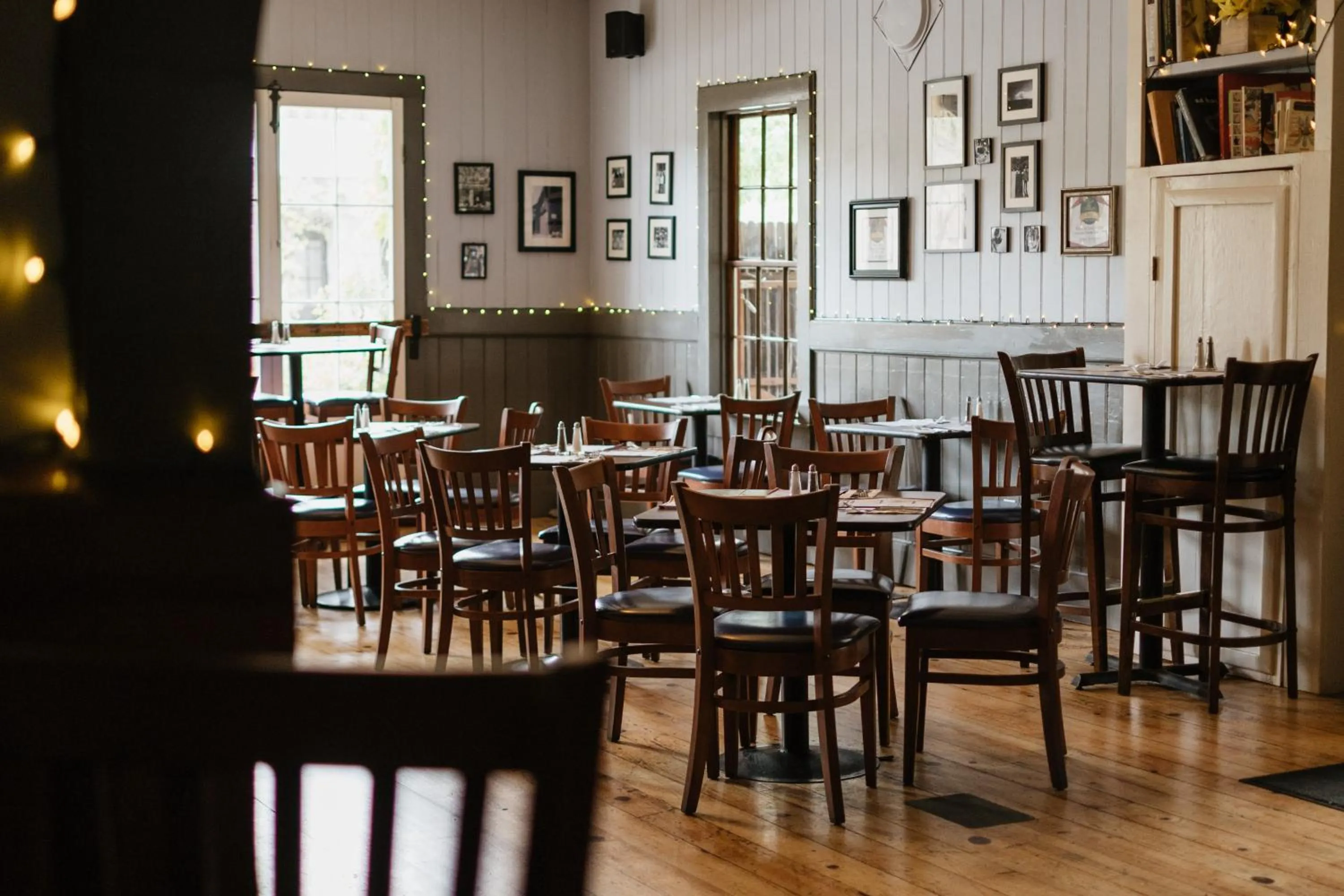 Restaurant/places to eat in Volcano Union Inn and Pub