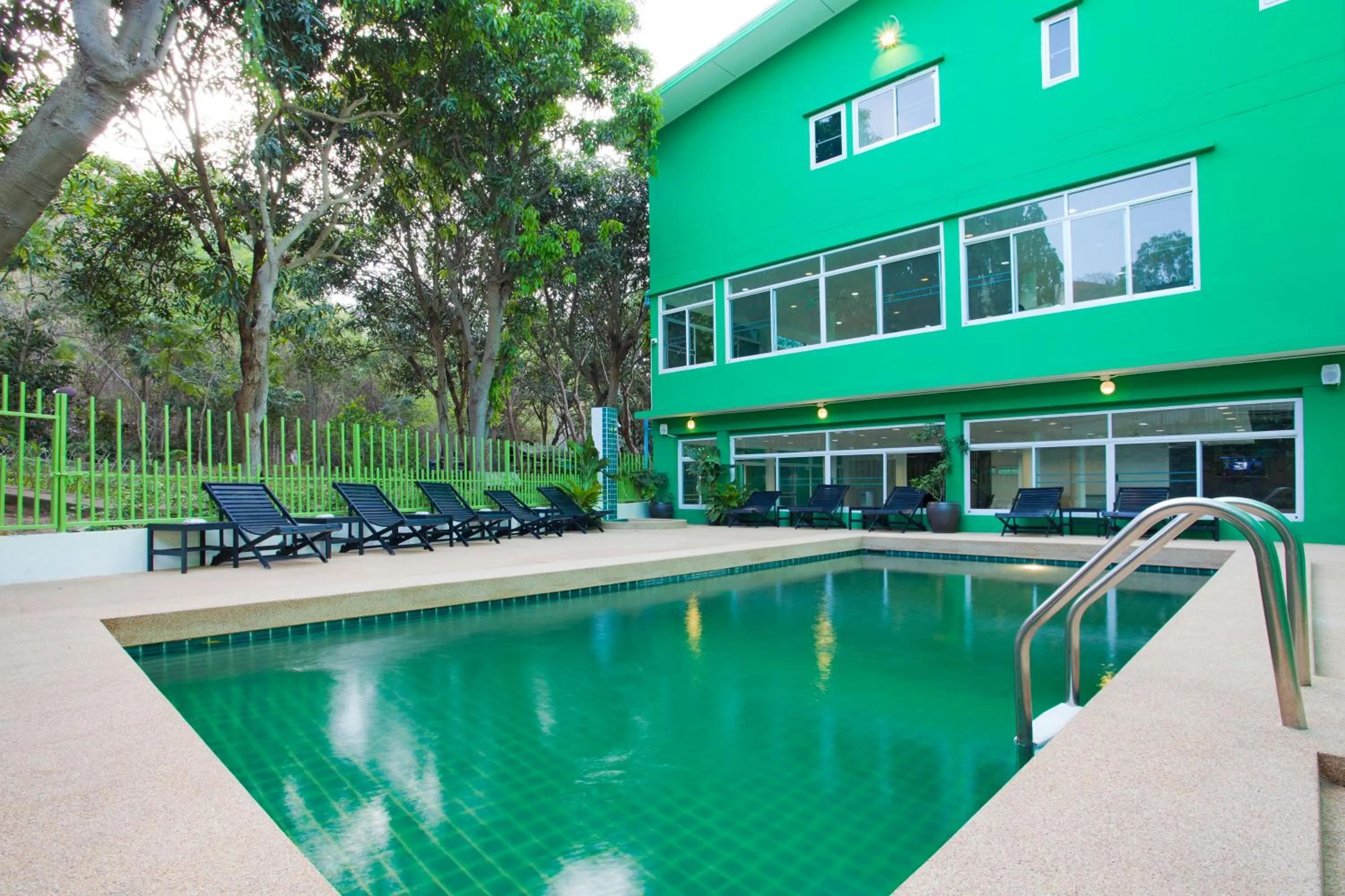 Swimming pool in Wiz Hotel