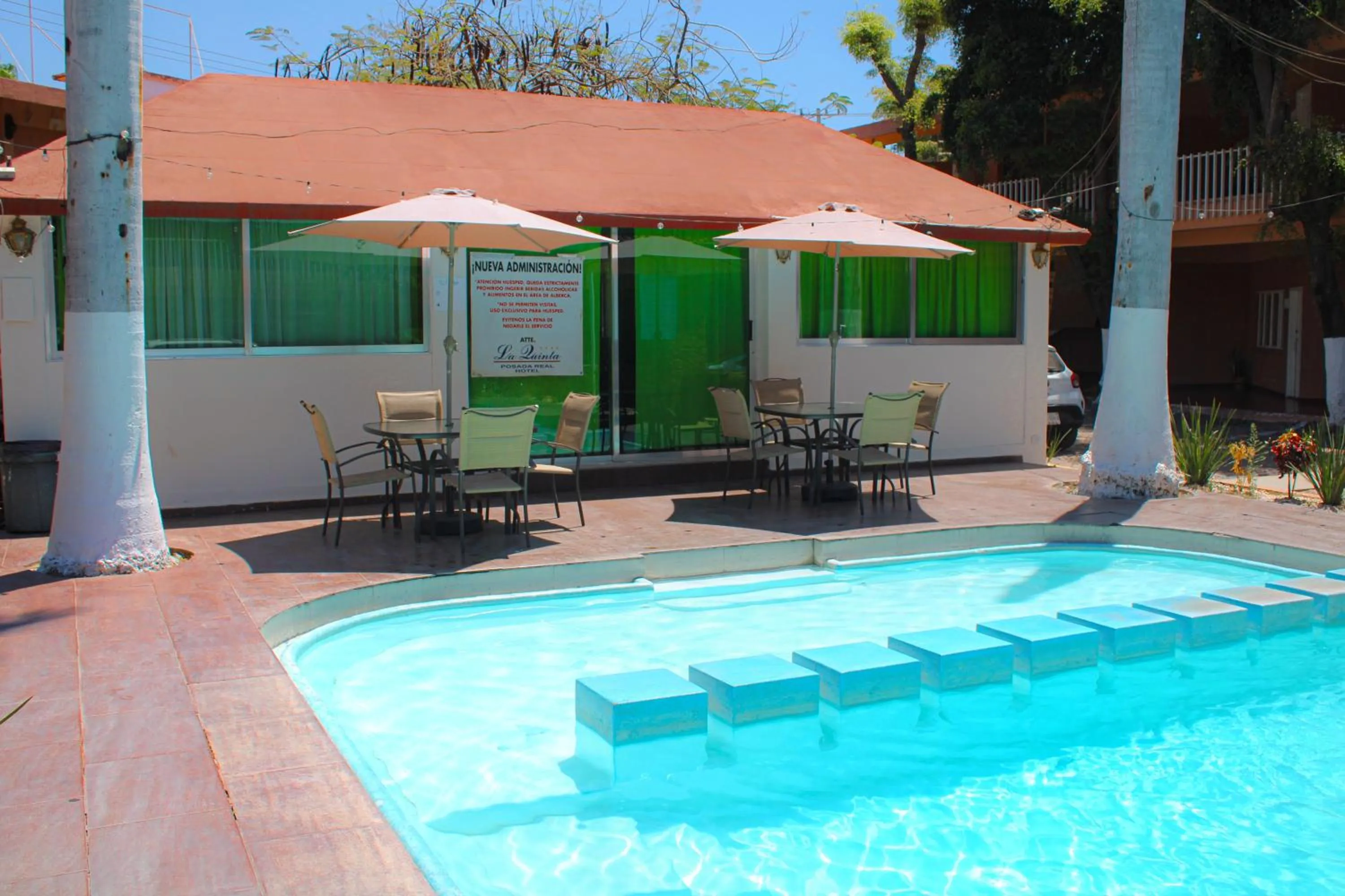 Swimming pool in Hotel La Quinta Posada Real
