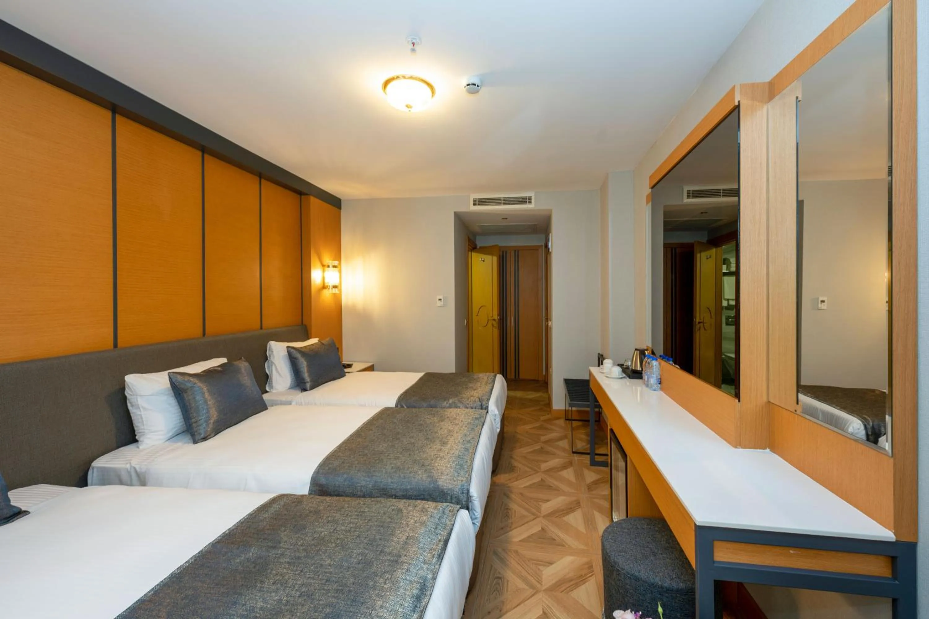 Photo of the whole room, Bed in Freya Hotel