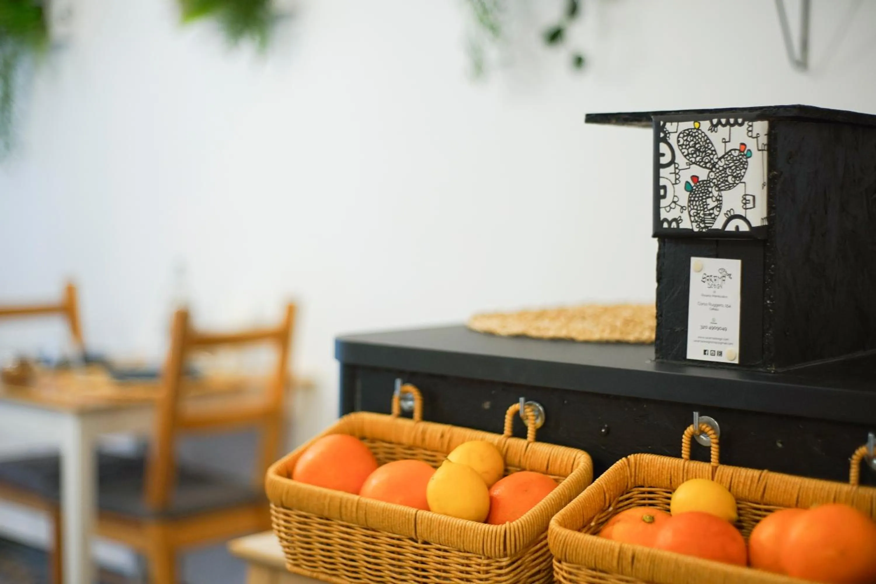 Decorative detail in Baronetto B&B