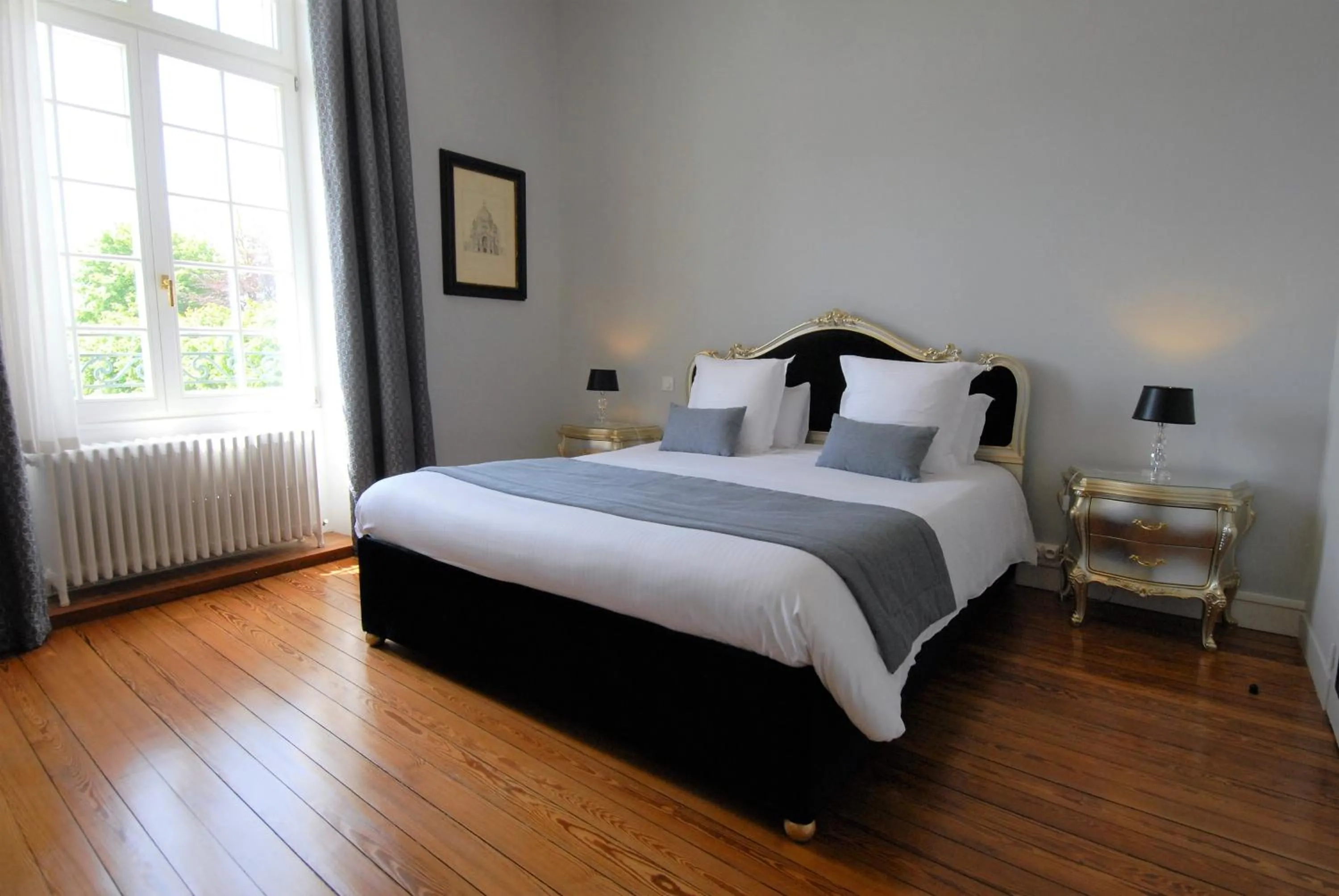 Comfort Double Room - Main Building in Domaine de Bayeux