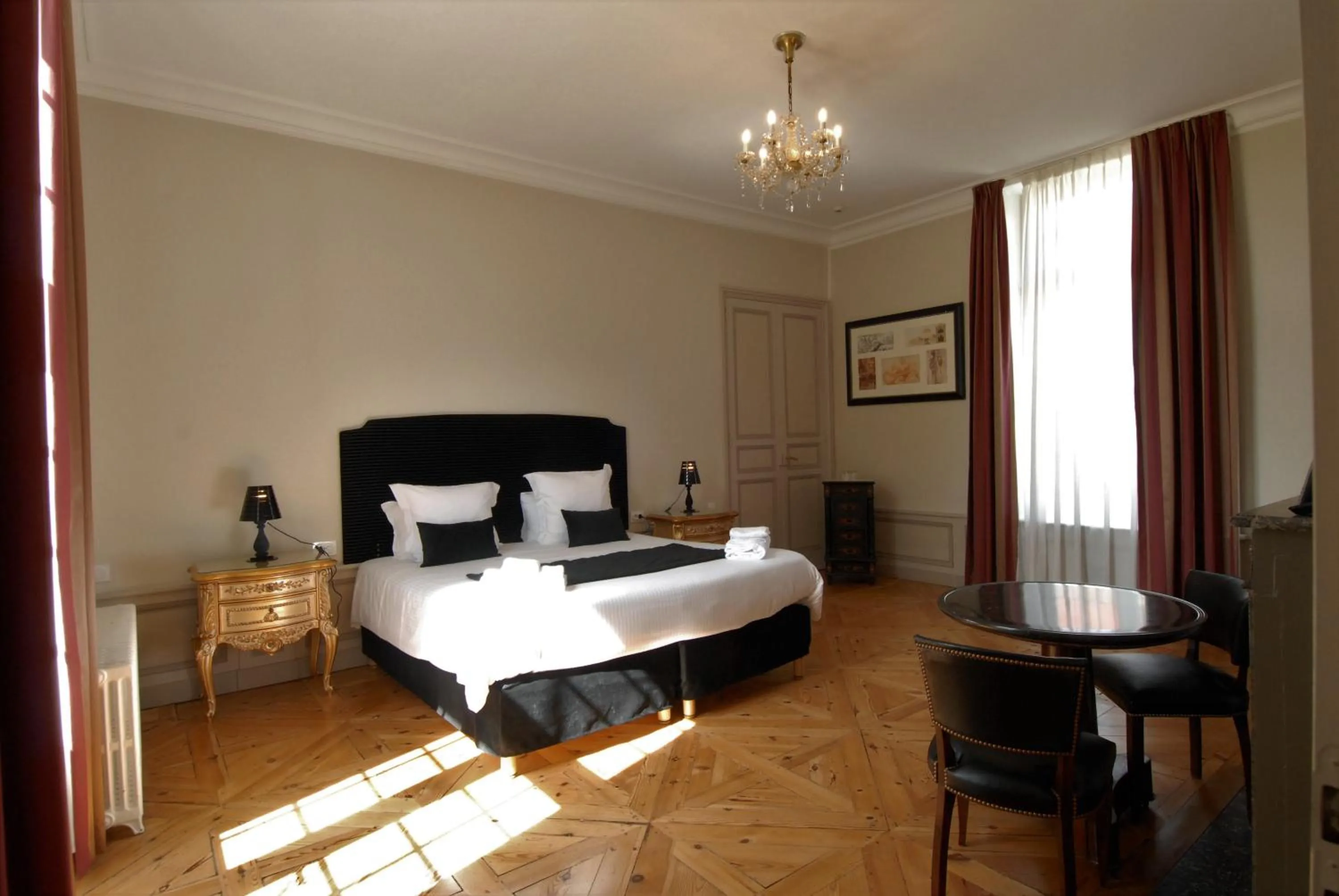 Suite in Domaine de Bayeux