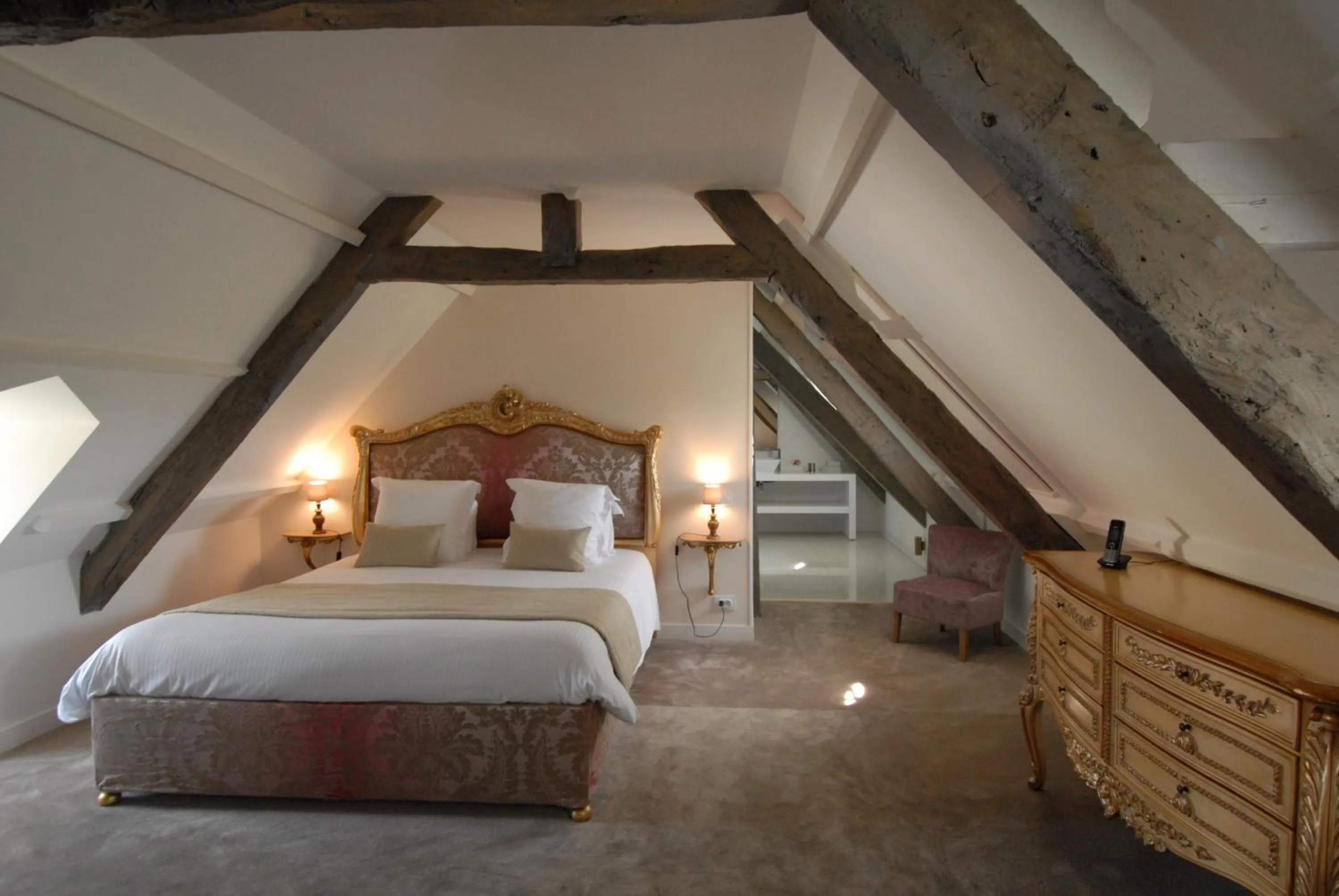 Attic Superior Double Room - Main Building in Domaine de Bayeux