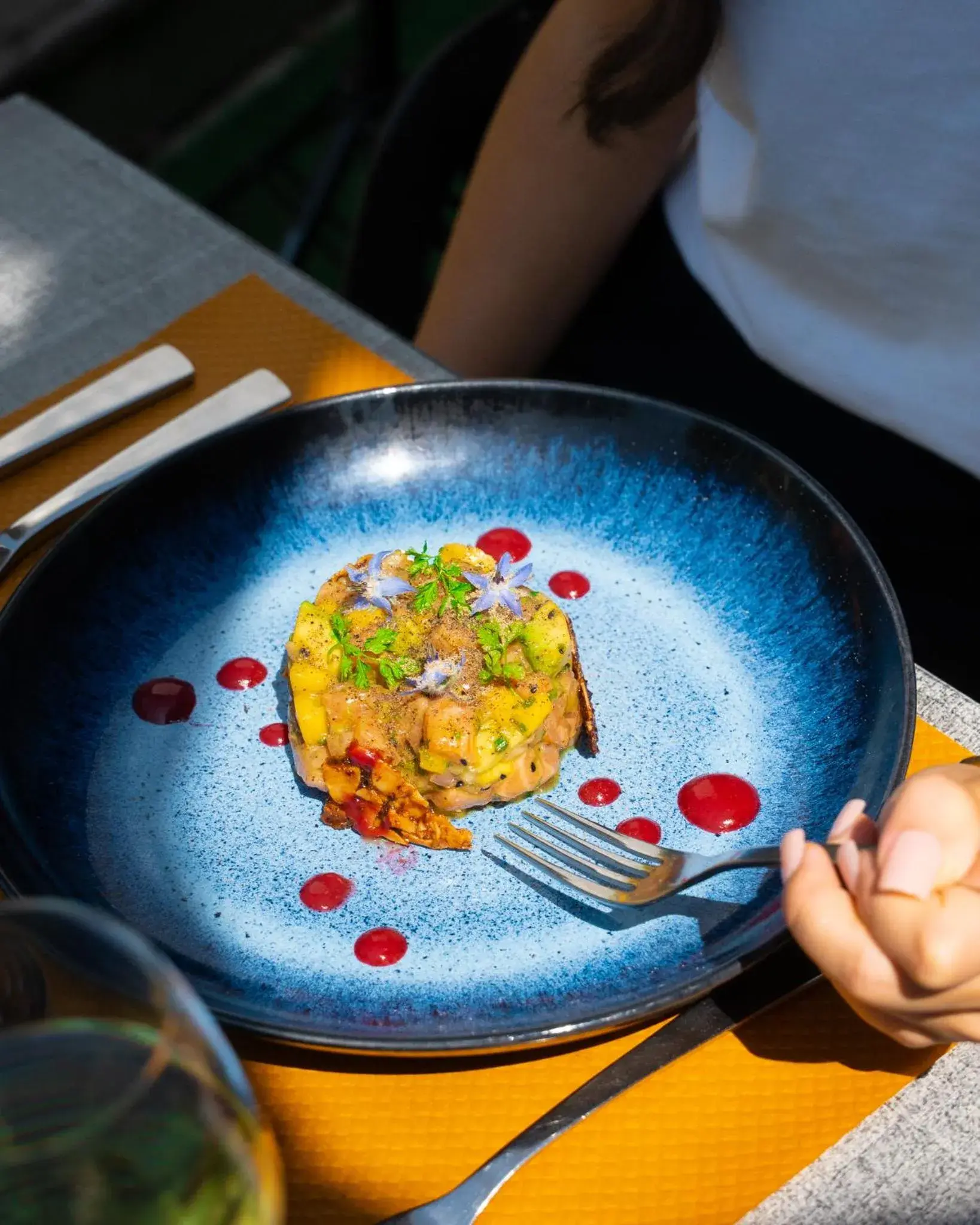 Restaurant/places to eat in Logis Hotel-Restaurant Saint Romain Restaurant/places to eat in Logis Hotel-Restaurant Saint Romain