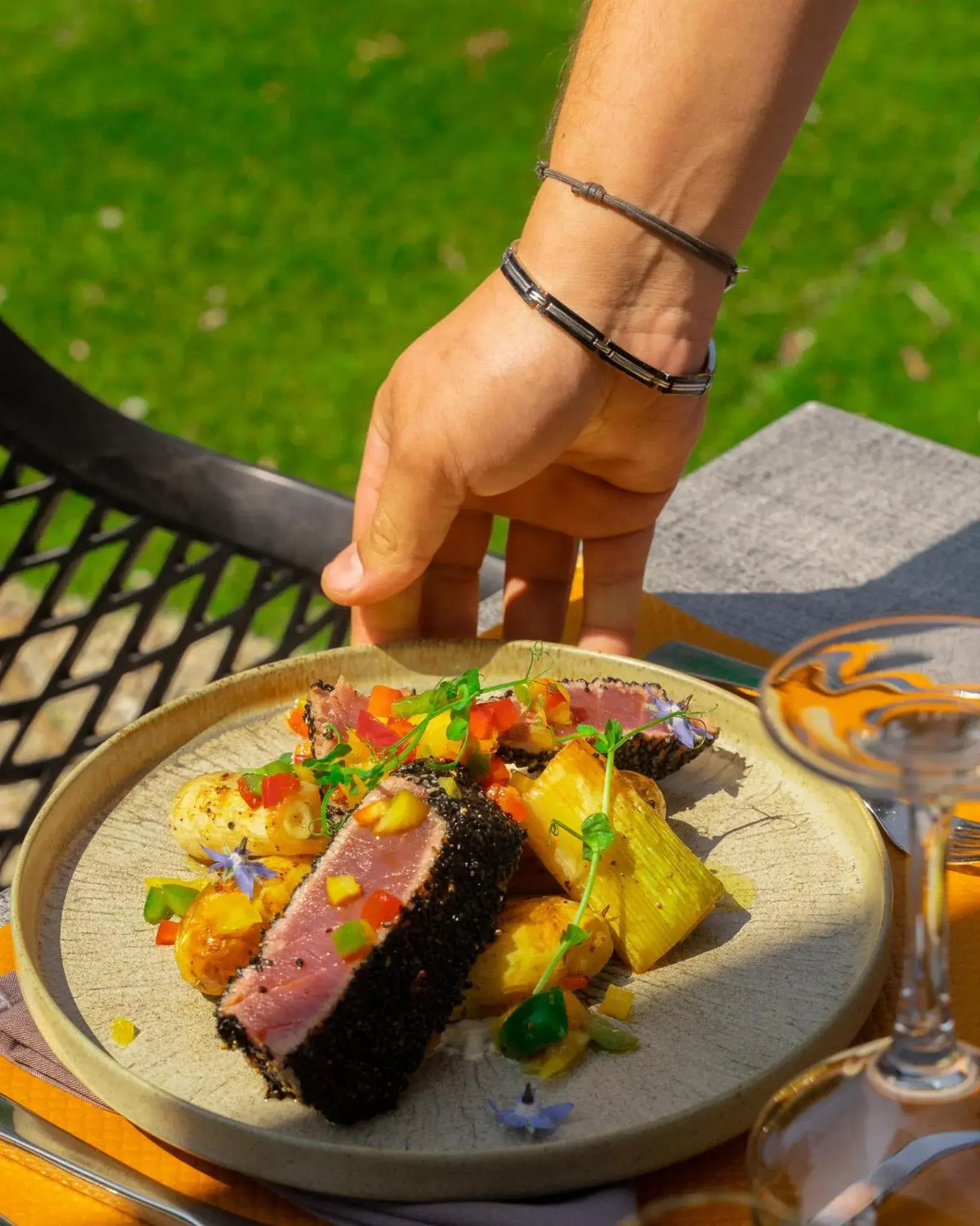 Restaurant/places to eat in Logis Hotel-Restaurant Saint Romain Restaurant/places to eat in Logis Hotel-Restaurant Saint Romain