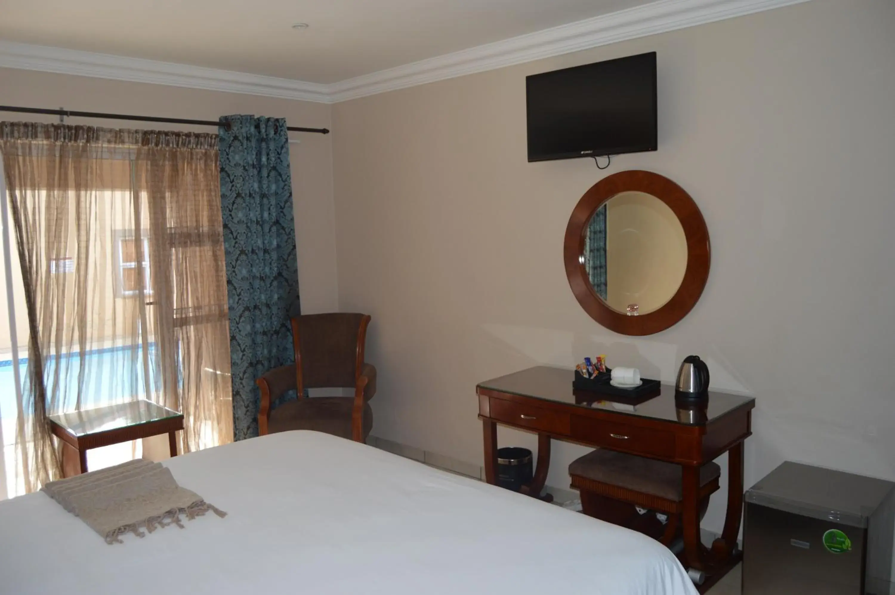 Decorative detail, Bed in Lakeview Boutique Hotel & Conference Center Decorative detail, Bed in Lakeview Boutique Hotel & Conference Center