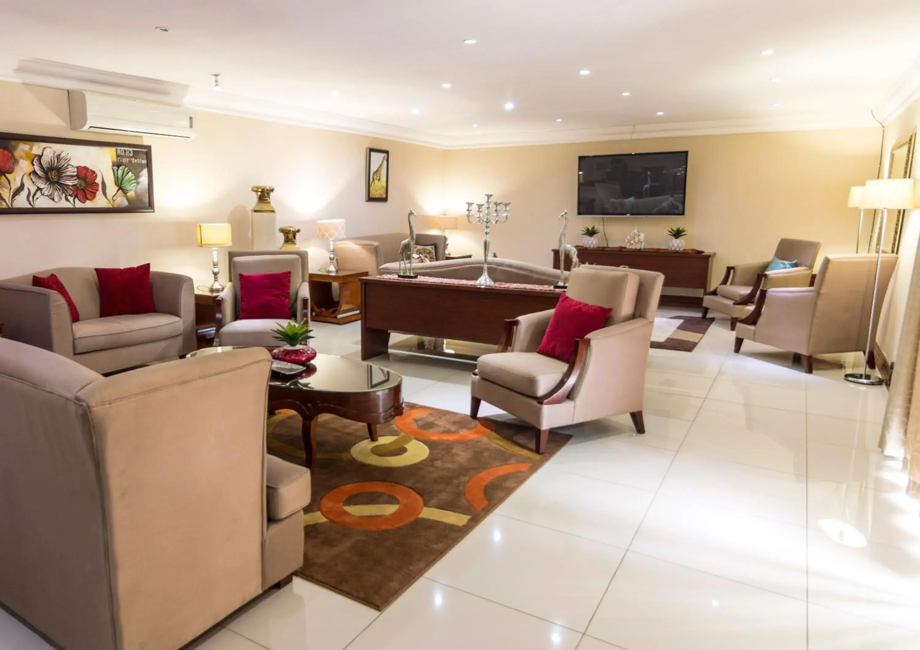 Lounge or bar in Lakeview Boutique Hotel & Conference Center Lounge or bar in Lakeview Boutique Hotel & Conference Center