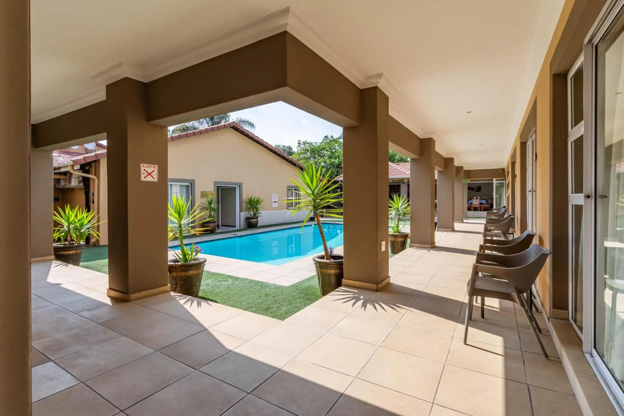 Lakeview Boutique Hotel & Conference Center