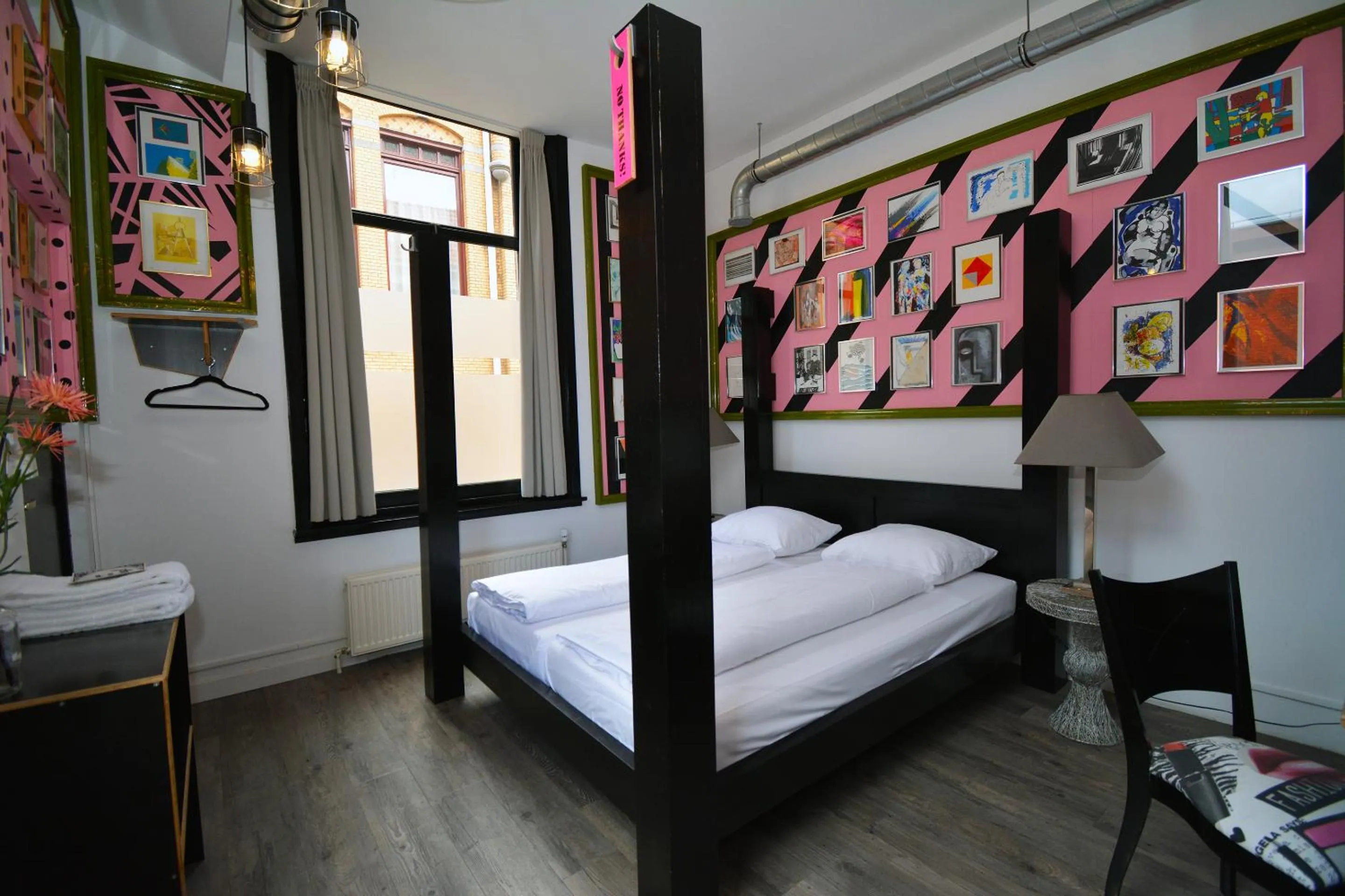 Photo of the whole room, Bed in Kingkool The Hague City Hostel