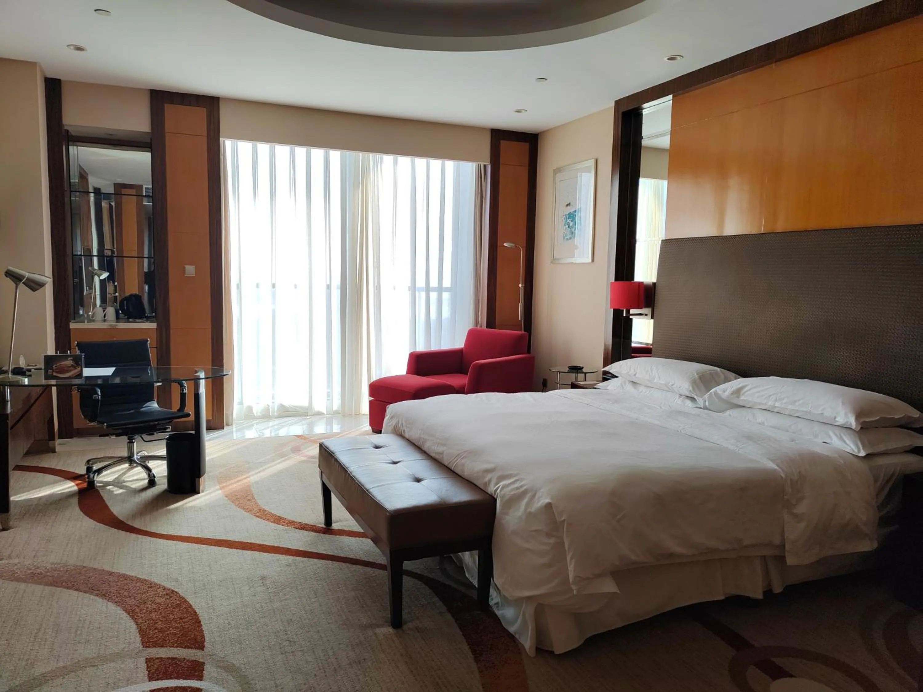 Bed in Sheraton Zhoushan Hotel