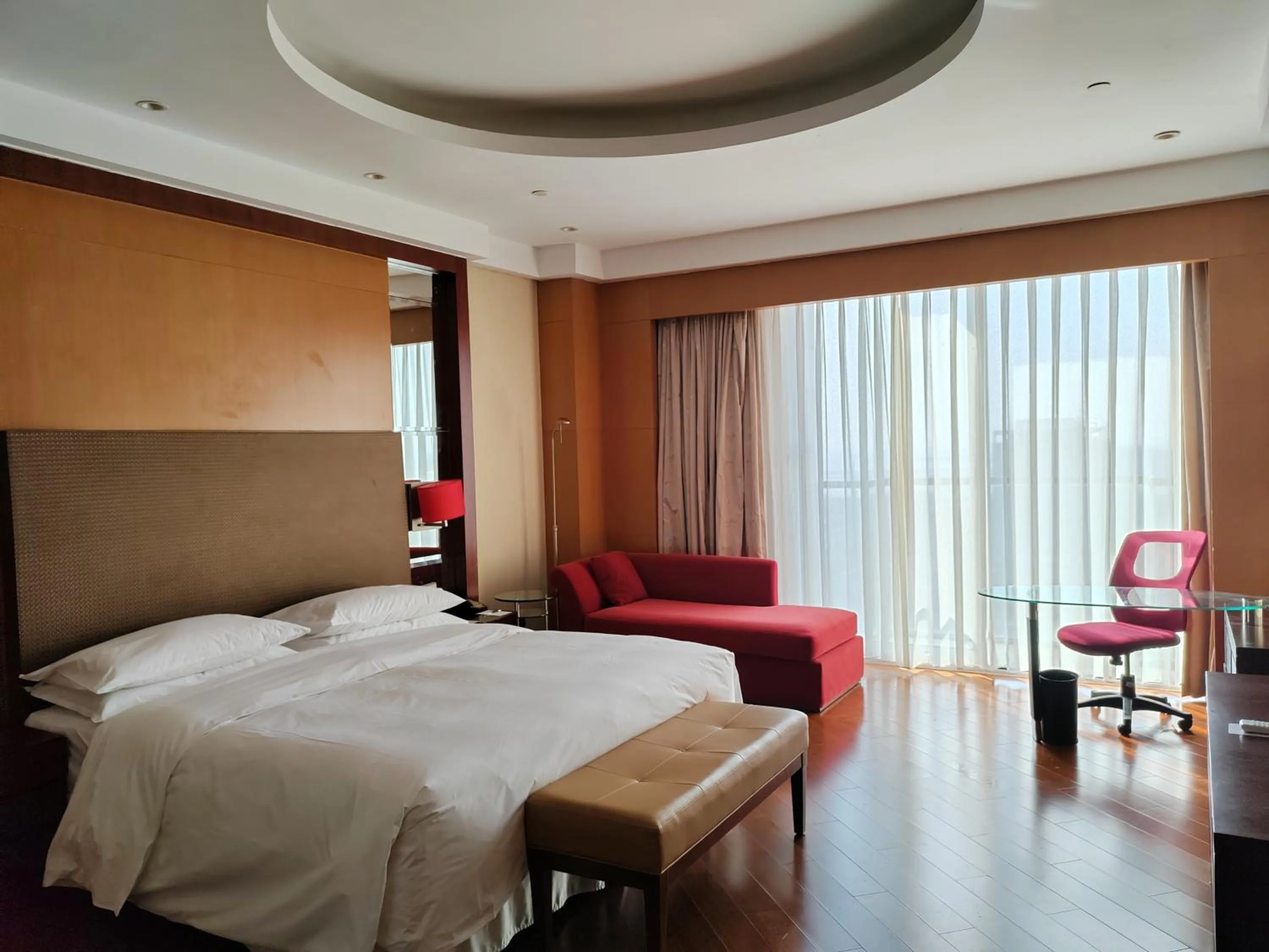Bed in Sheraton Zhoushan Hotel