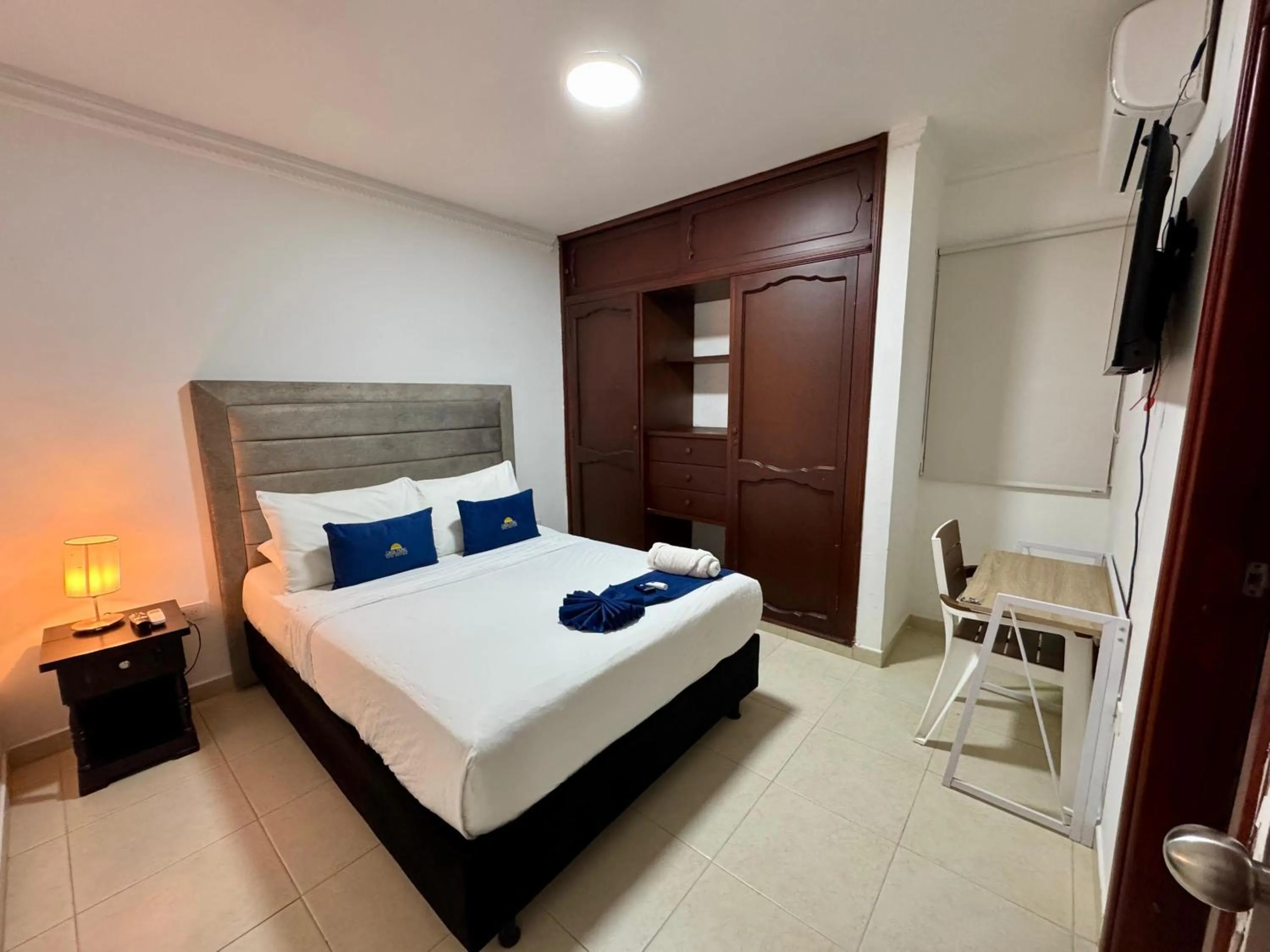 Bedroom, Bed in Hotel Boutique Casa Pere