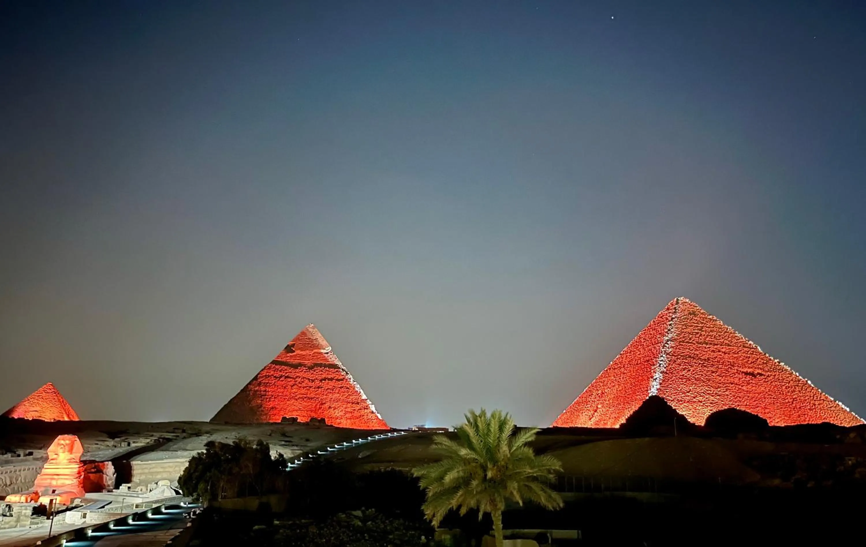 Night in The Gate Hotel Front Pyramids & Sphinx View