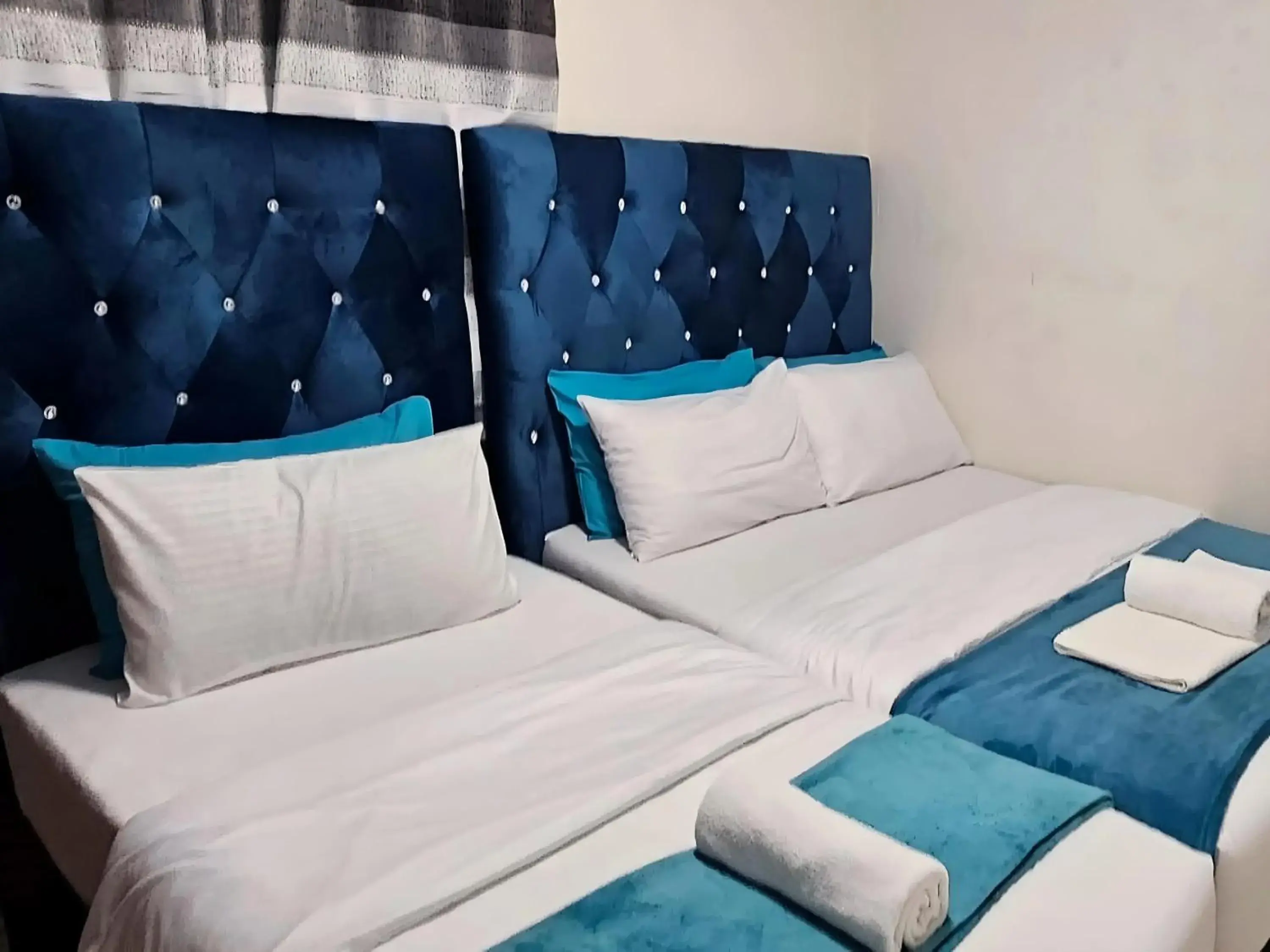 Bed in Goshen Lodge Spencer Bed in Goshen Lodge Spencer