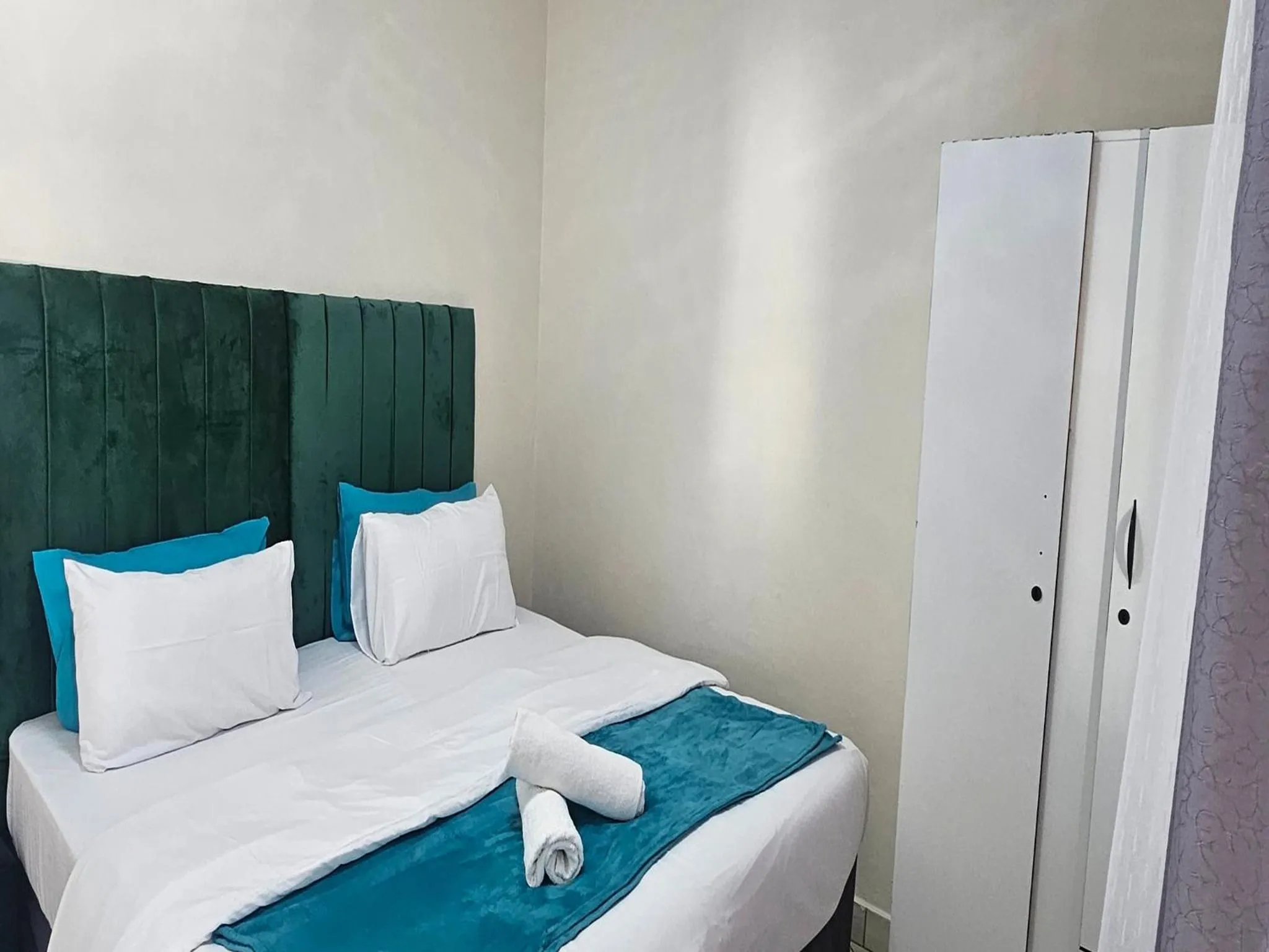 Bed in Goshen Lodge Spencer