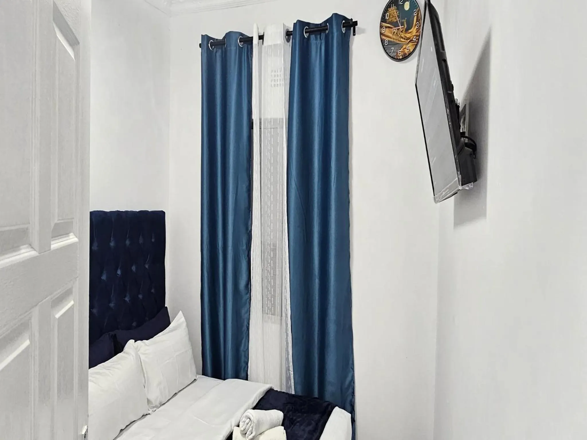 Bed in Goshen Lodge Spencer