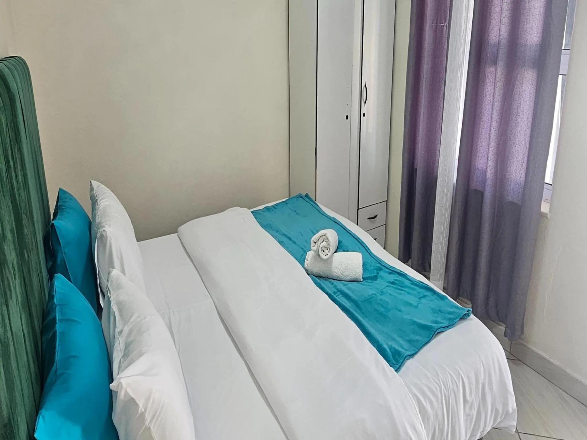 Bed in Goshen Lodge Spencer