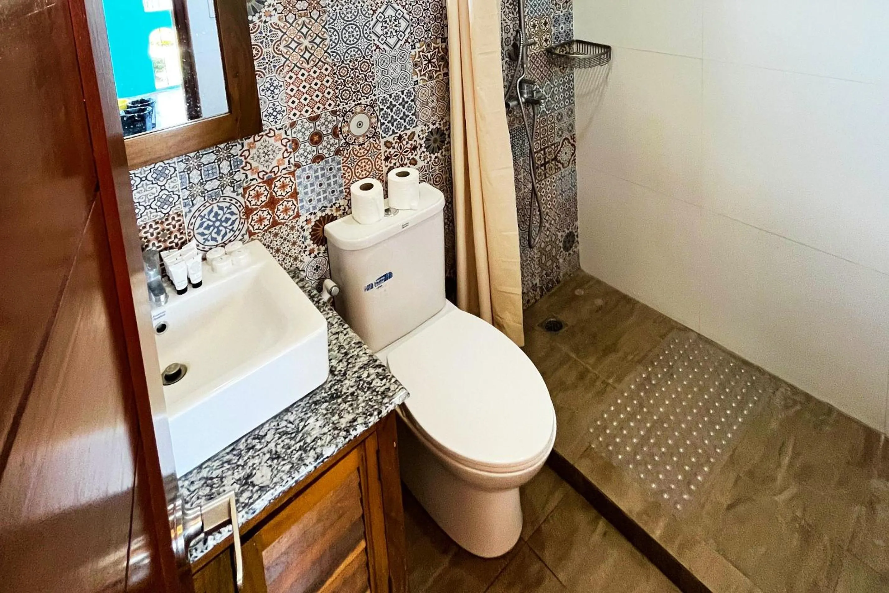 Toilet in Torres Farm Resort powered by Cocotel