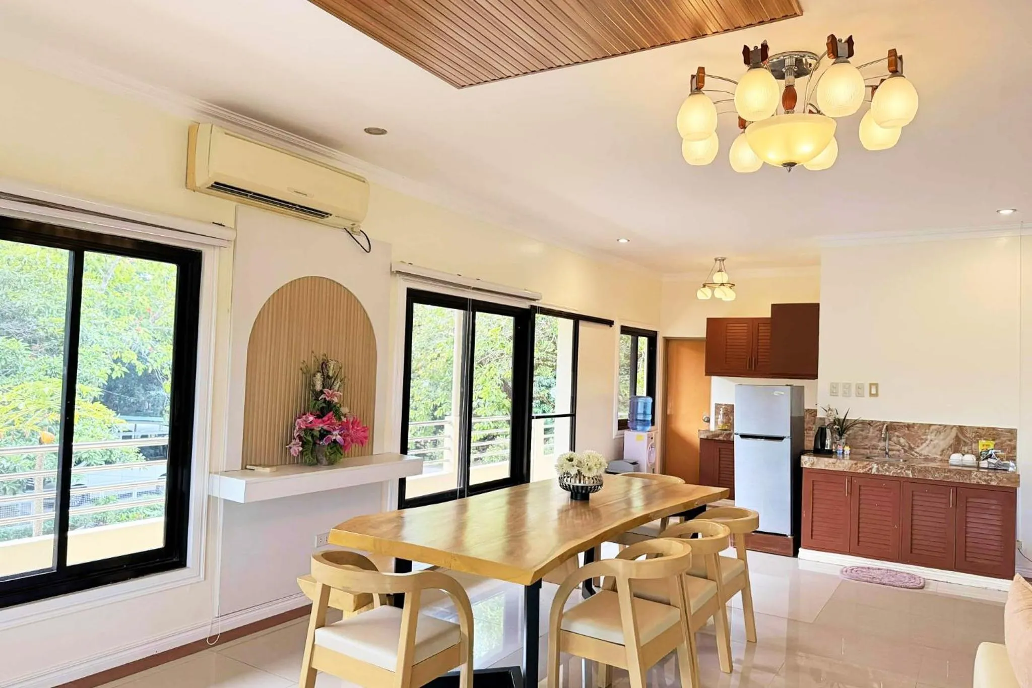 Dining area in Torres Farm Resort powered by Cocotel