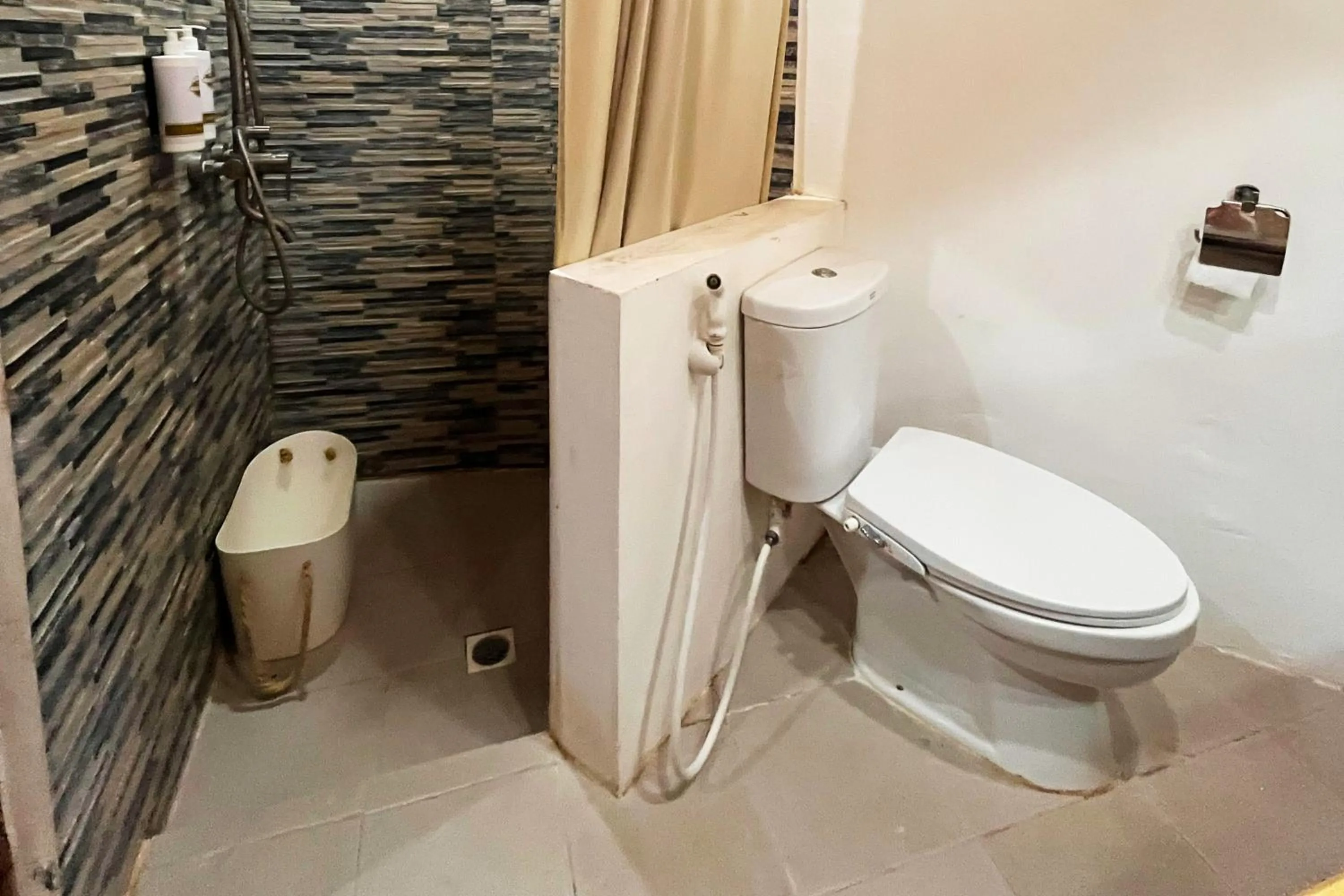 Toilet in Torres Farm Resort powered by Cocotel