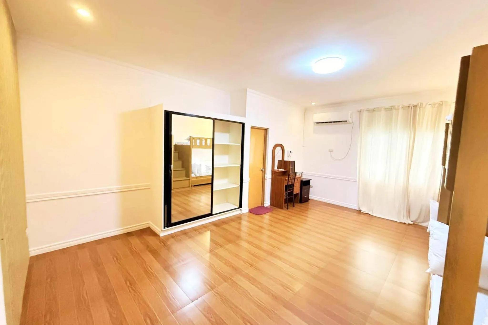 wardrobe in Torres Farm Resort powered by Cocotel