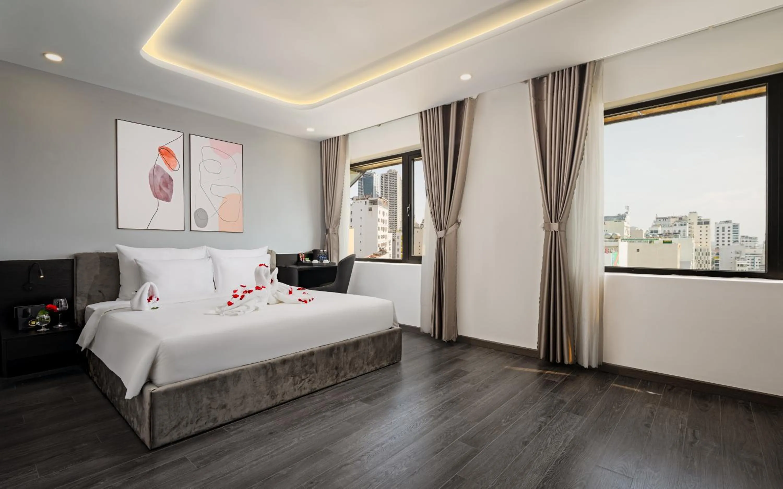 Bed in Mercy Emerald Hotel