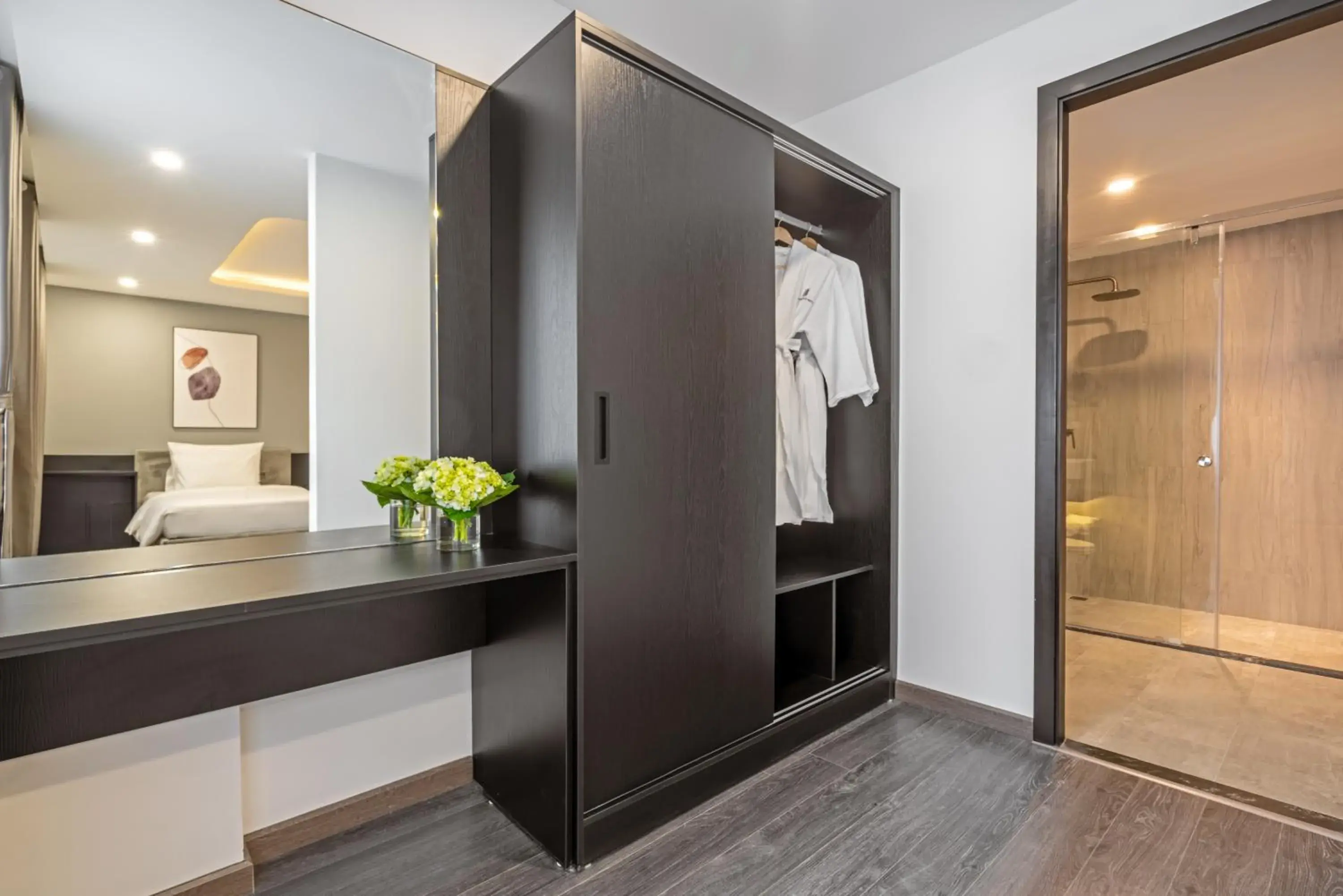 wardrobe in Mercy Emerald Hotel wardrobe in Mercy Emerald Hotel