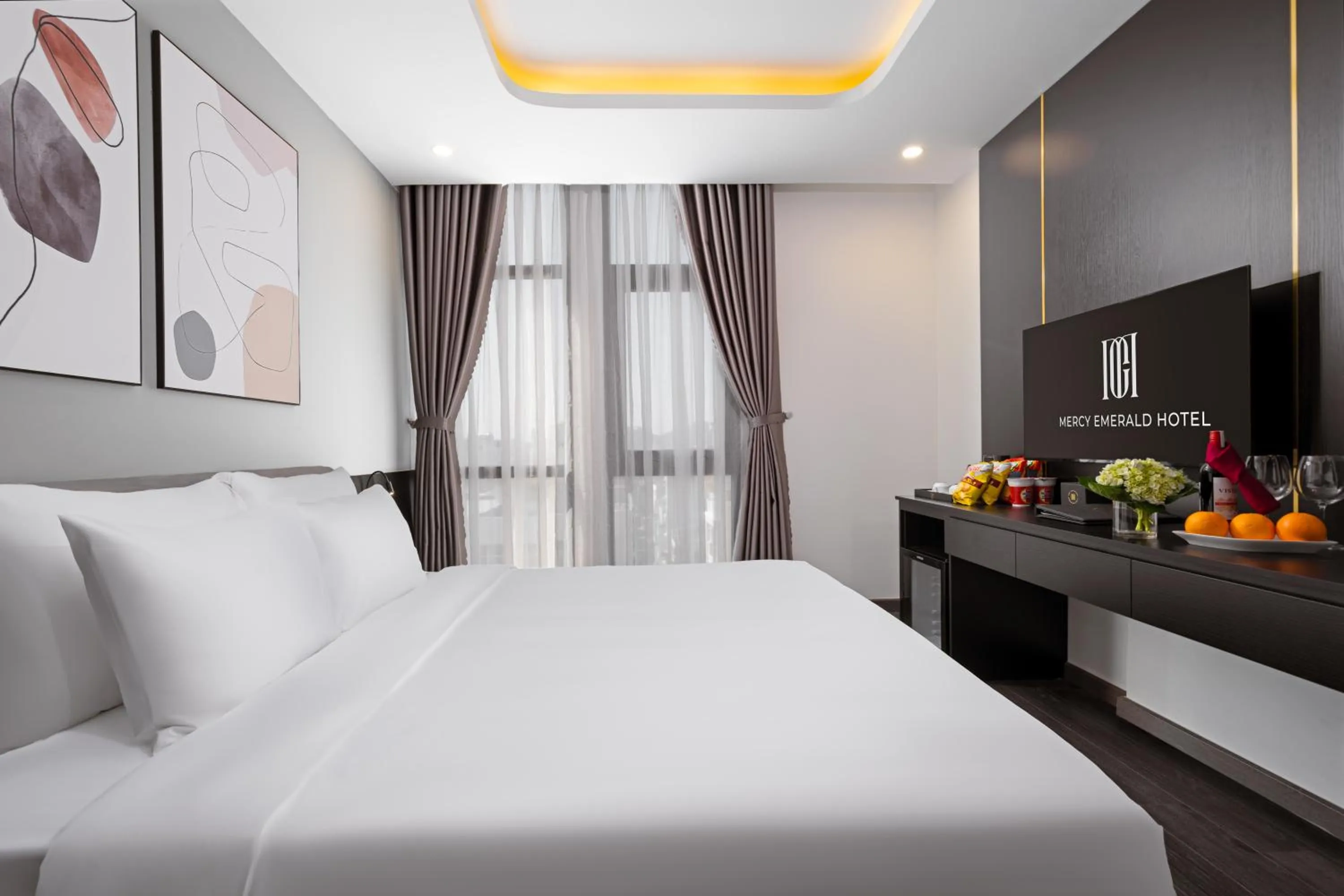 Bed in Mercy Emerald Hotel